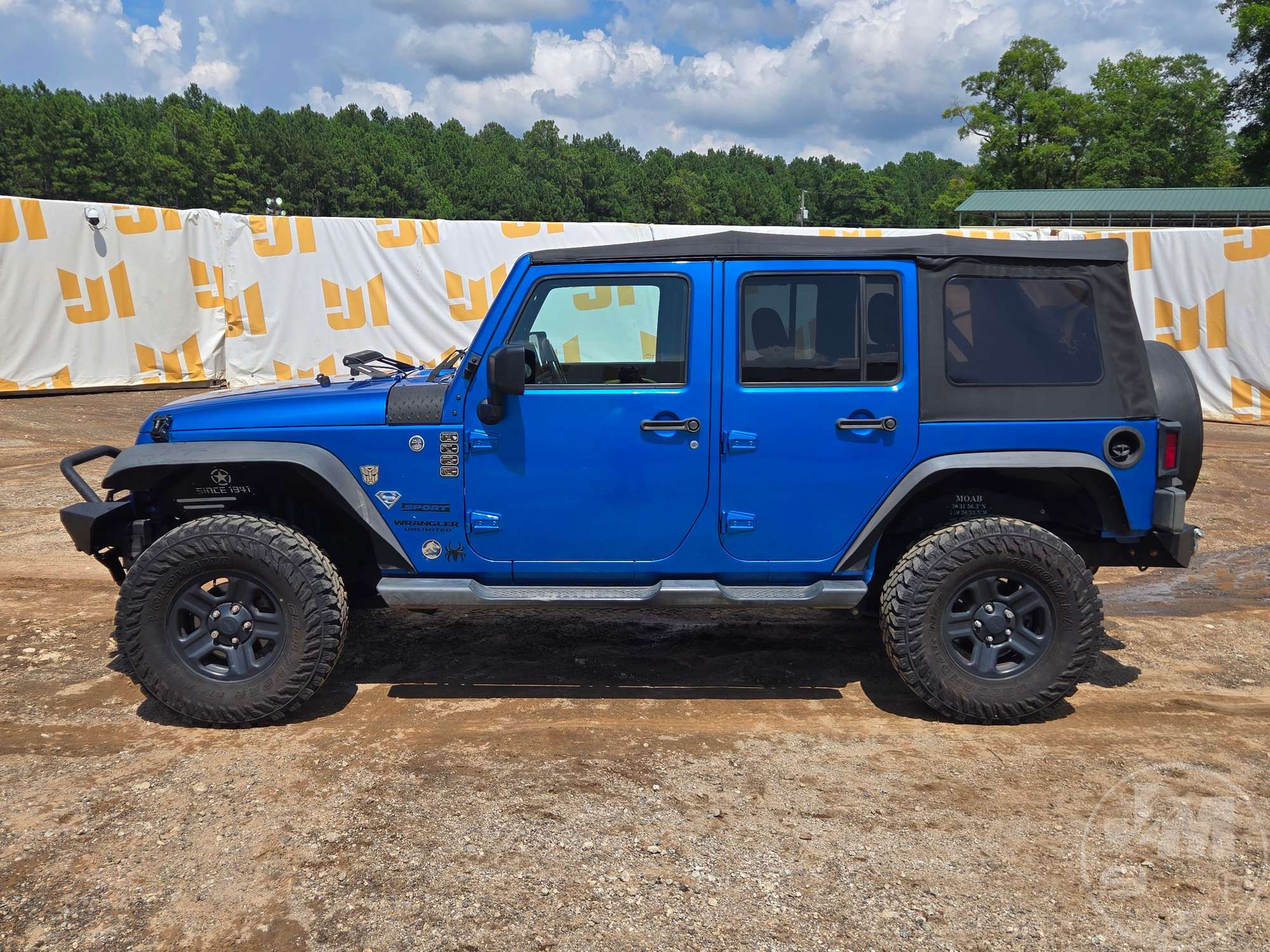 2016 Jeep WRANGLER