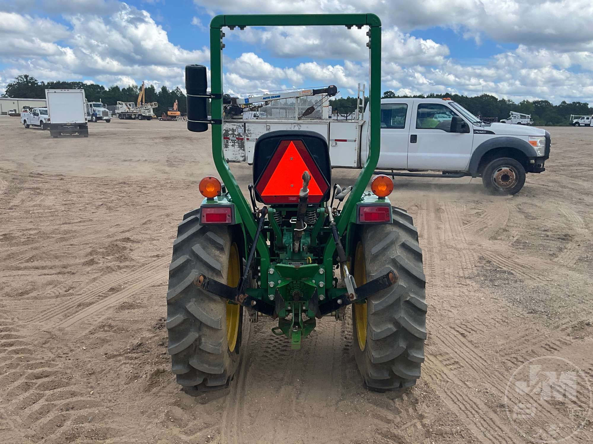 0 John Deere 3005