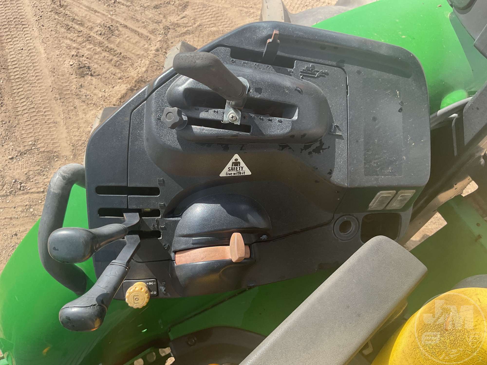 2014 John Deere 5085E