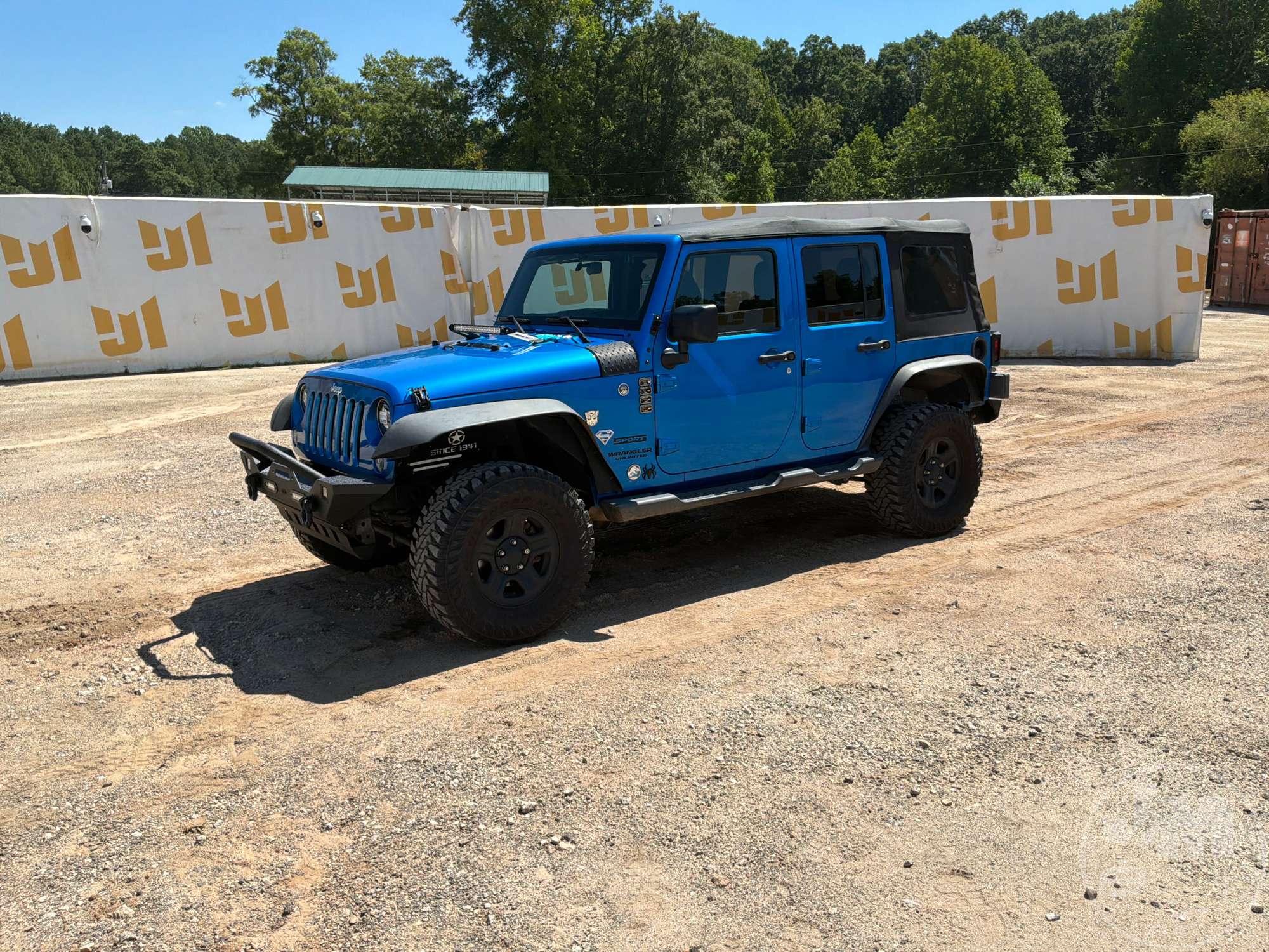 Photo of 2016 Jeep WRANGLER