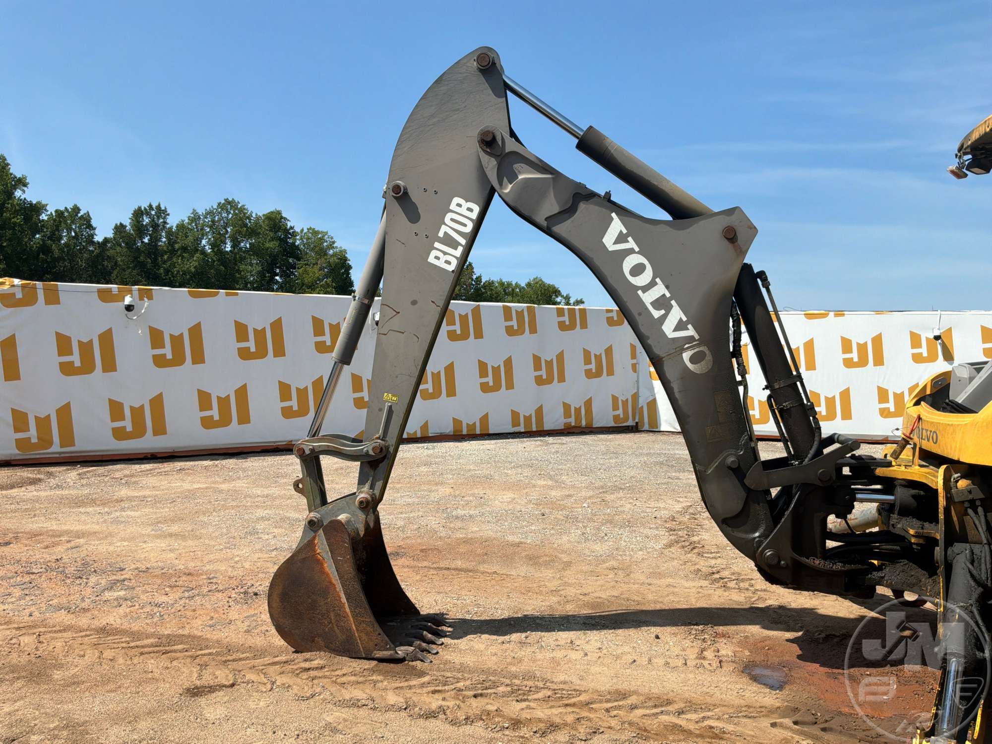 2014 Volvo BL70B