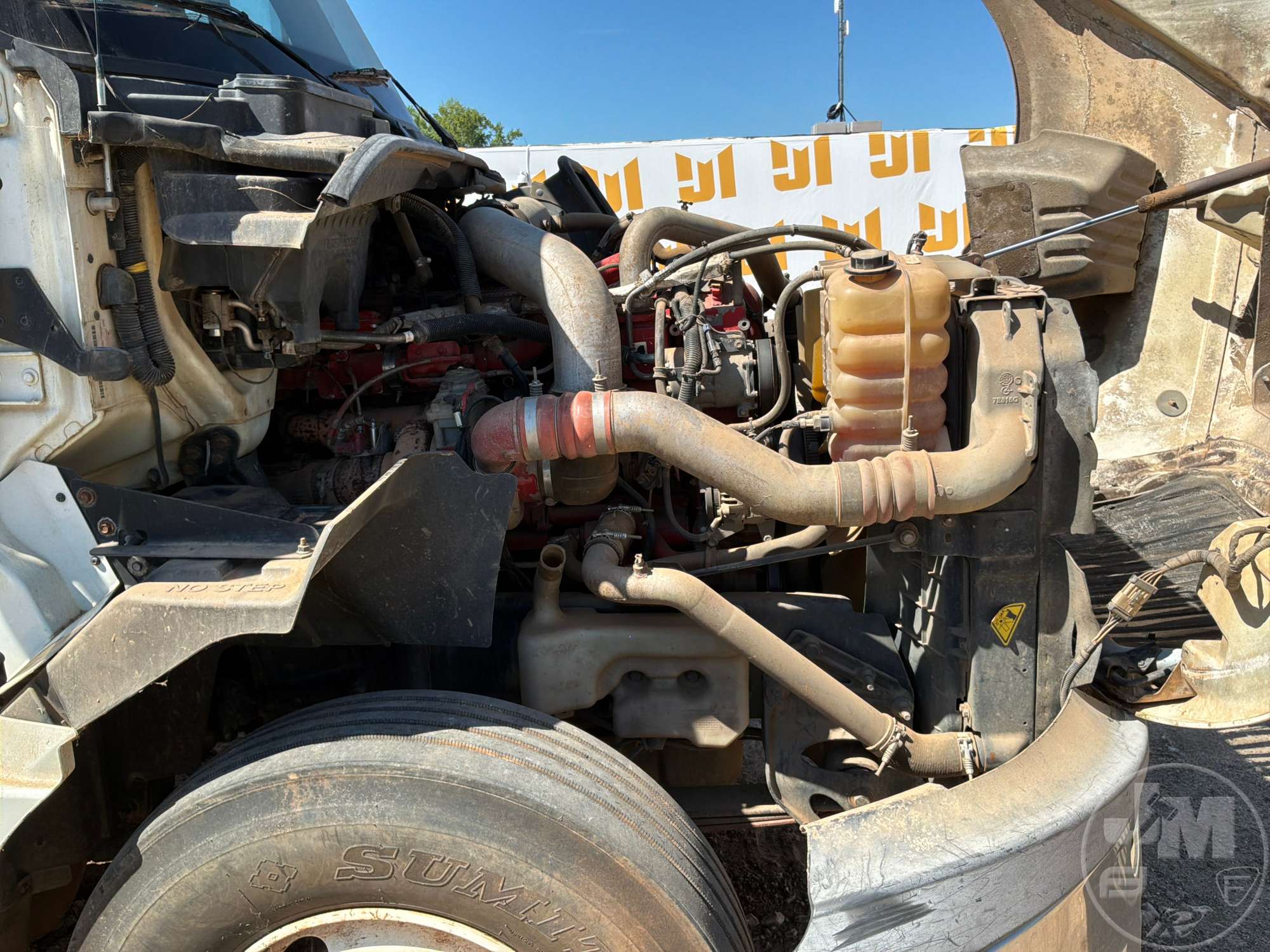 2015 International LF687