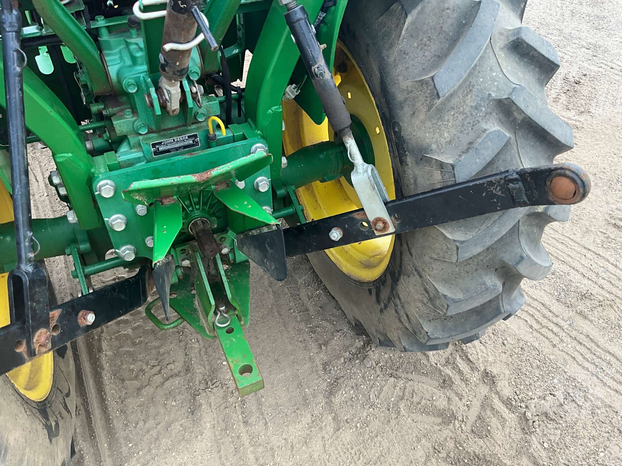 0 John Deere 3005