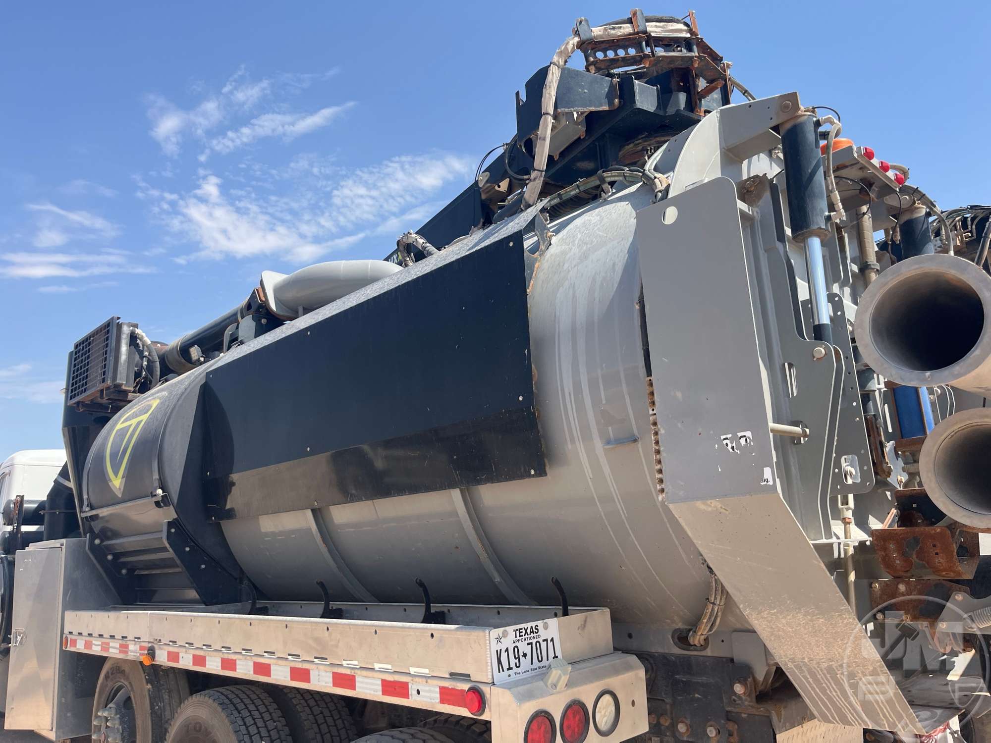 2021 Kenworth T880