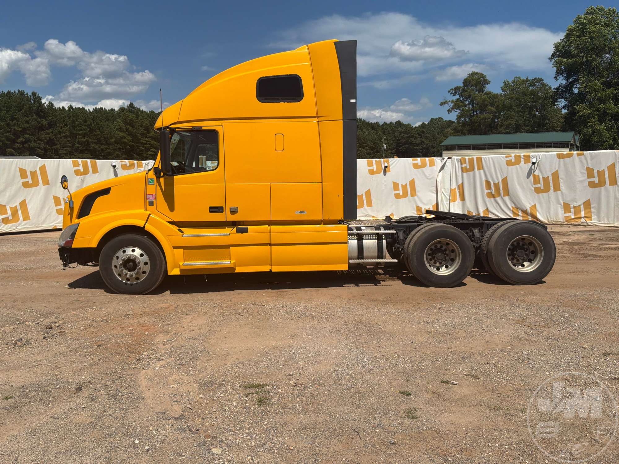 2012 Volvo VNL