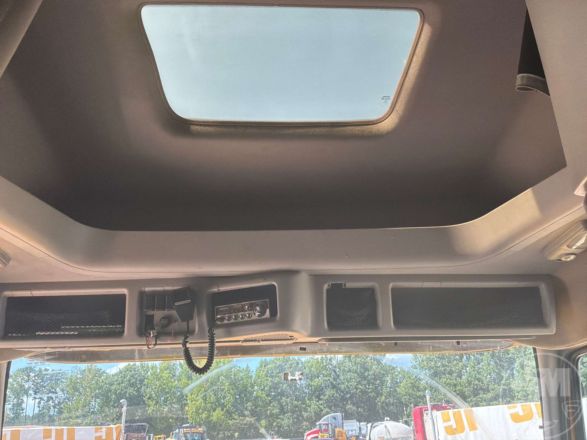 2012 Volvo VNL
