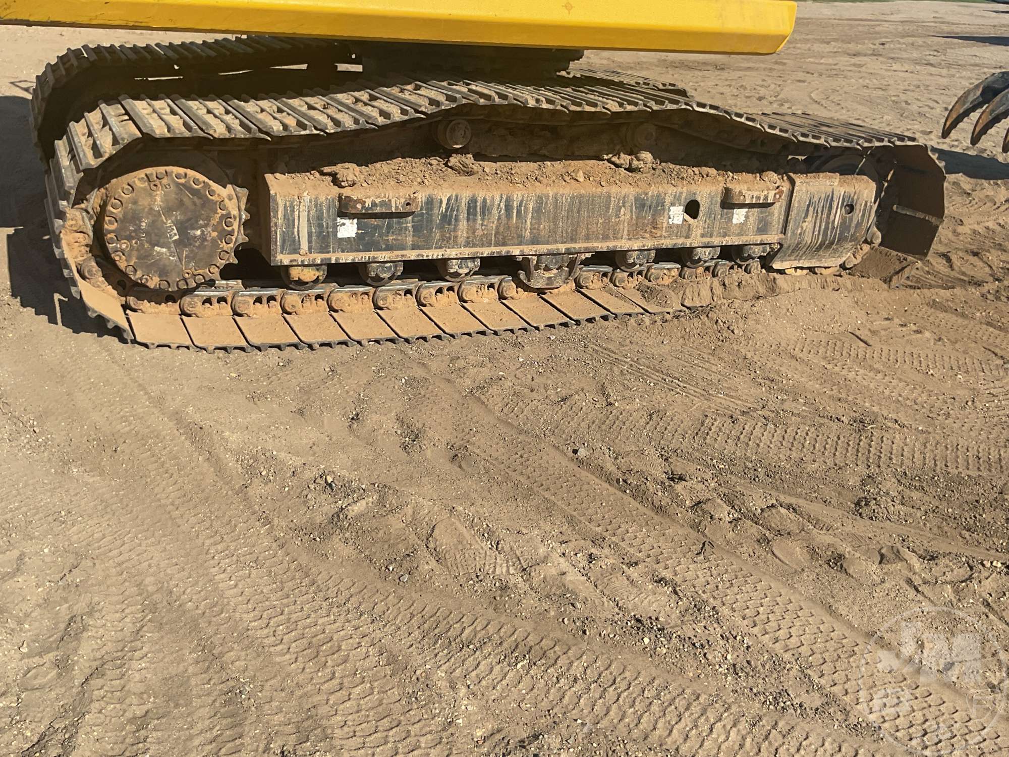 2017 Komatsu PC170LC-11