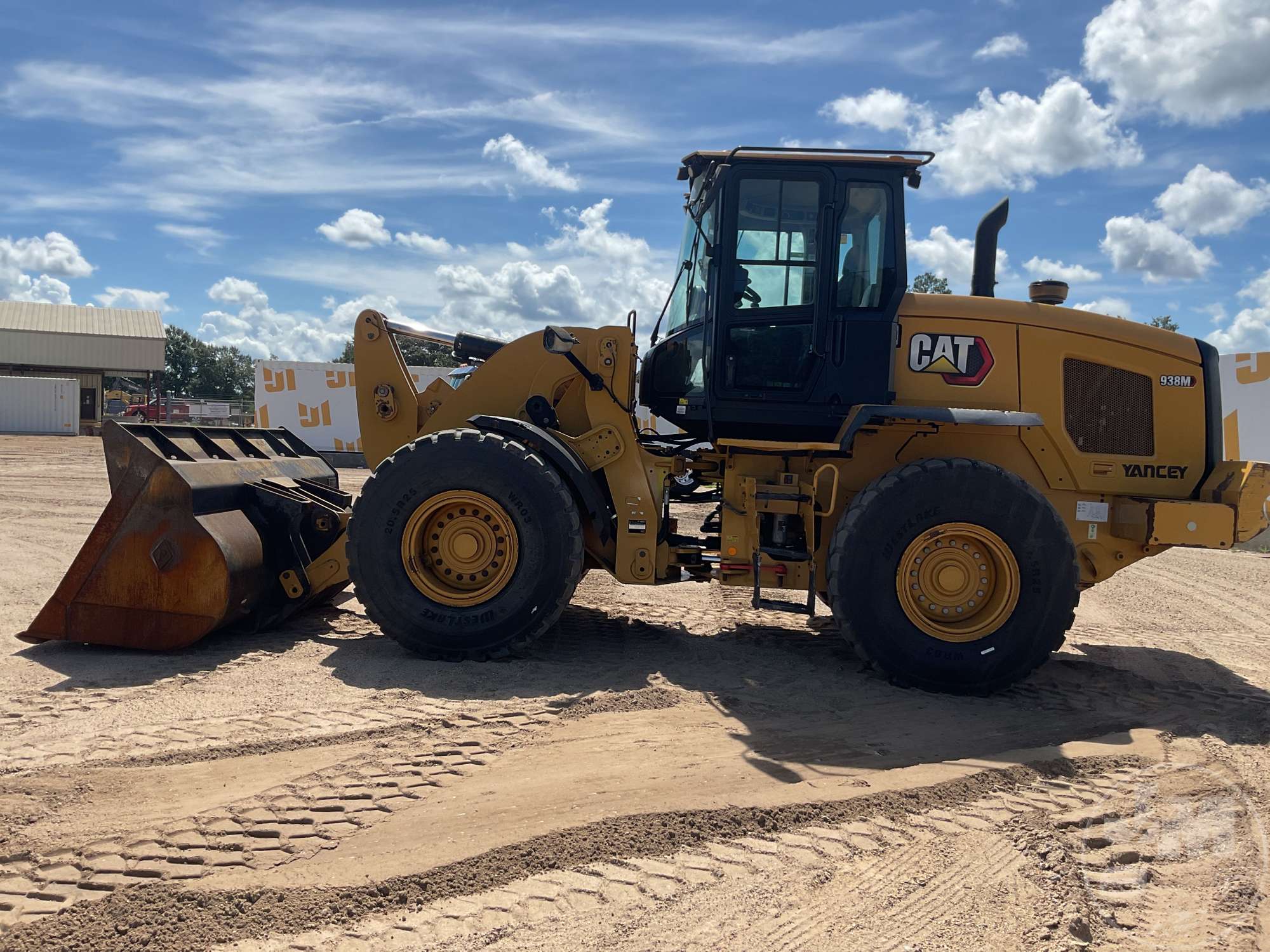 2021 Caterpillar 938M