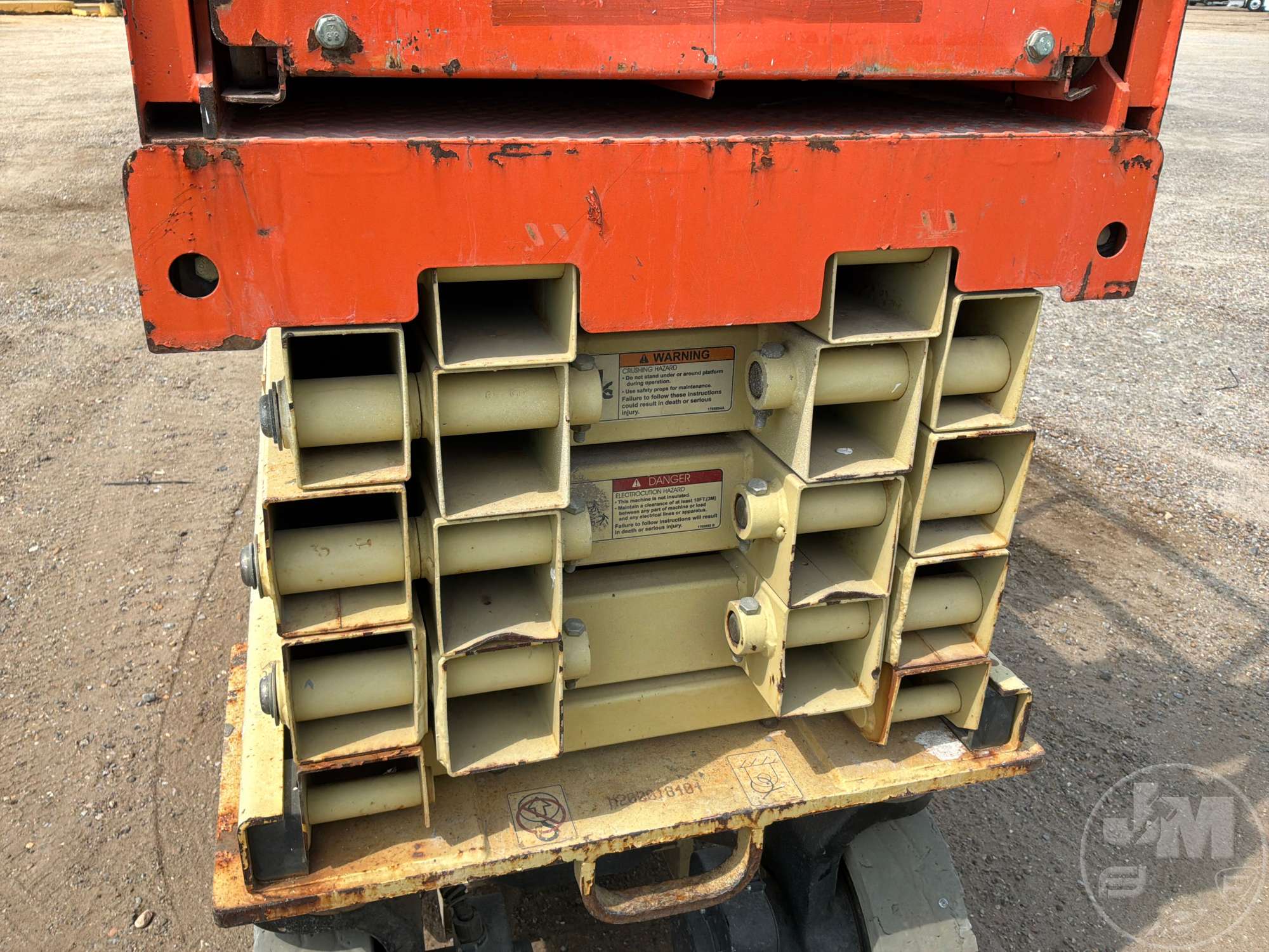 2018 JLG 2632ES