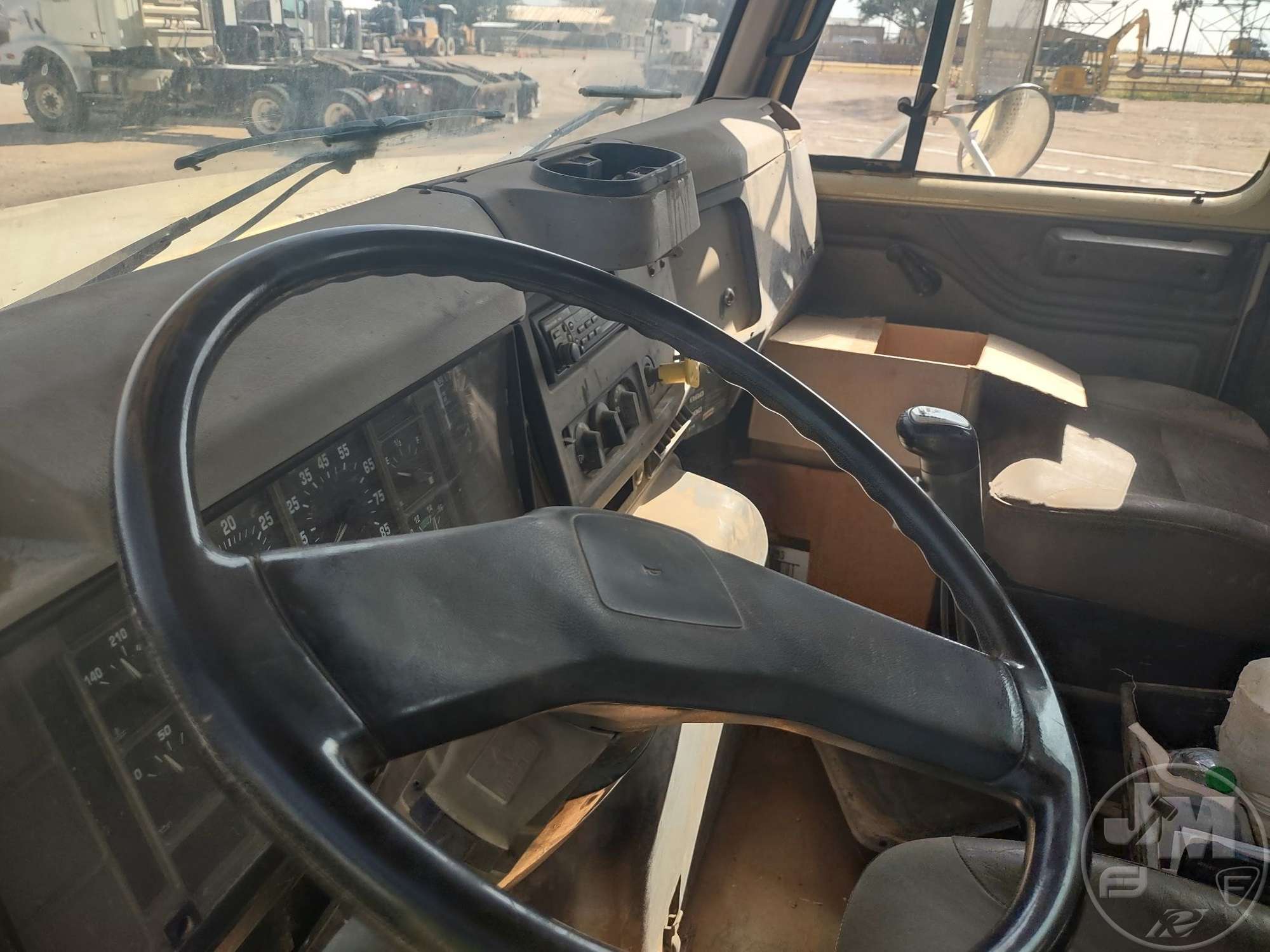 2001 International 2674 6X4