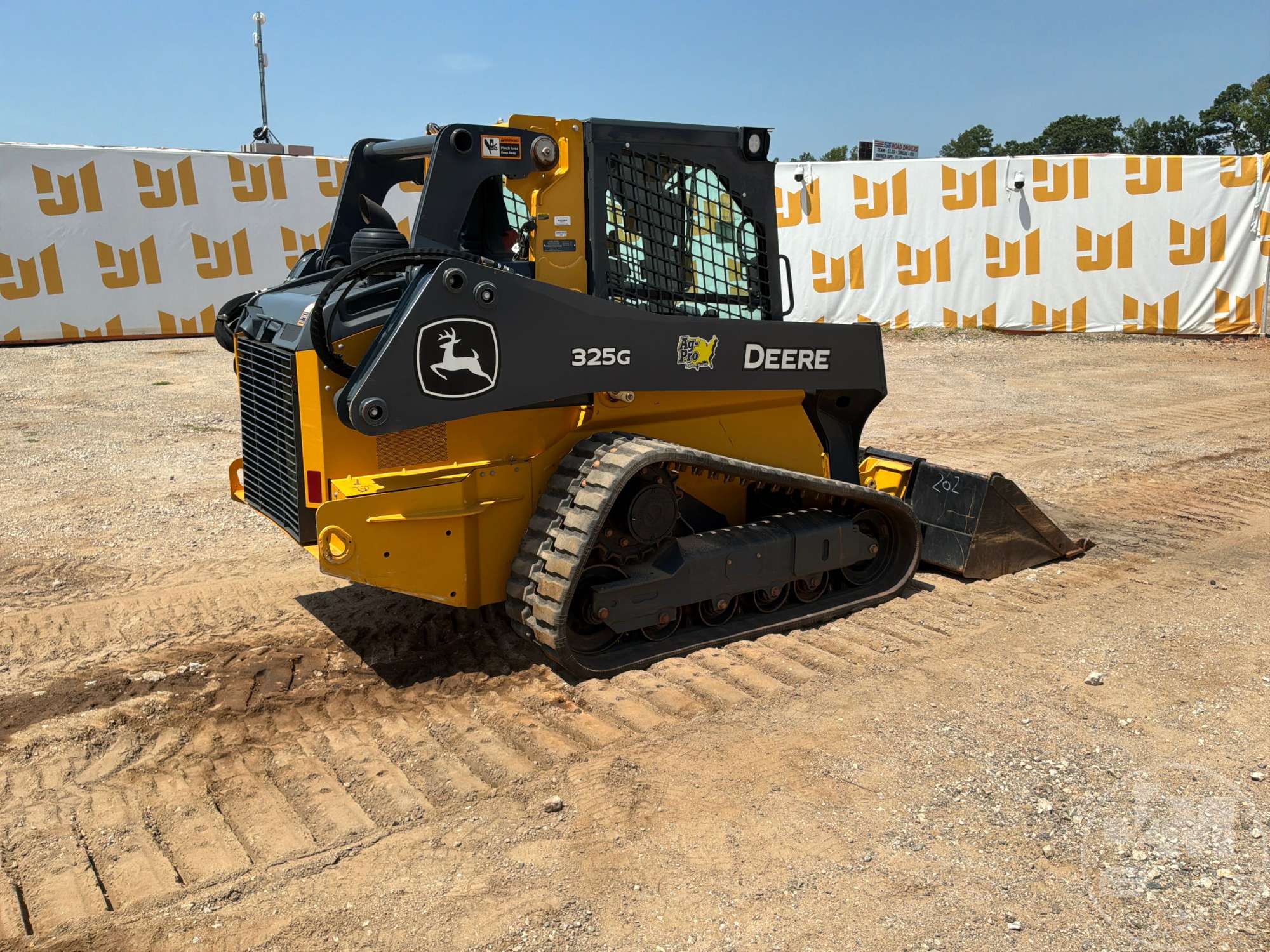 2024 John Deere 325G