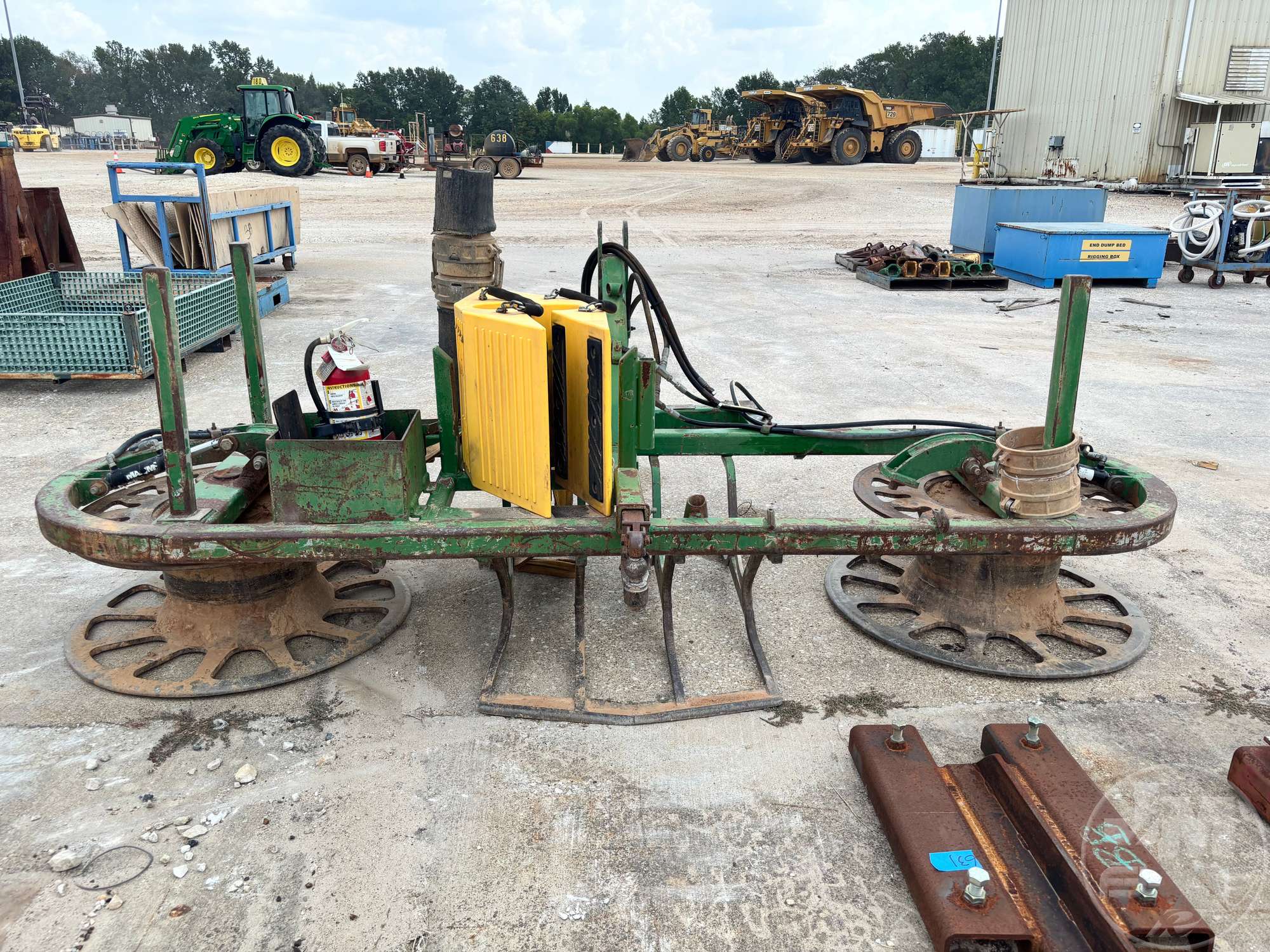 0 John Deere 3-POINT HITCH