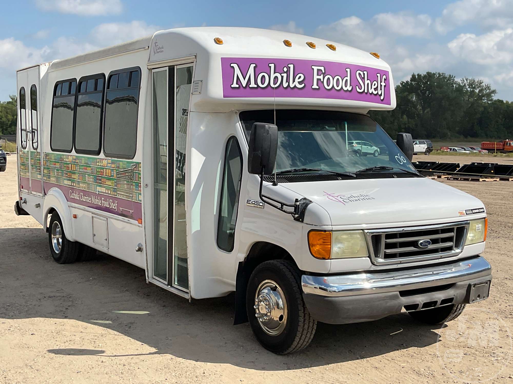 2006 Ford E-450