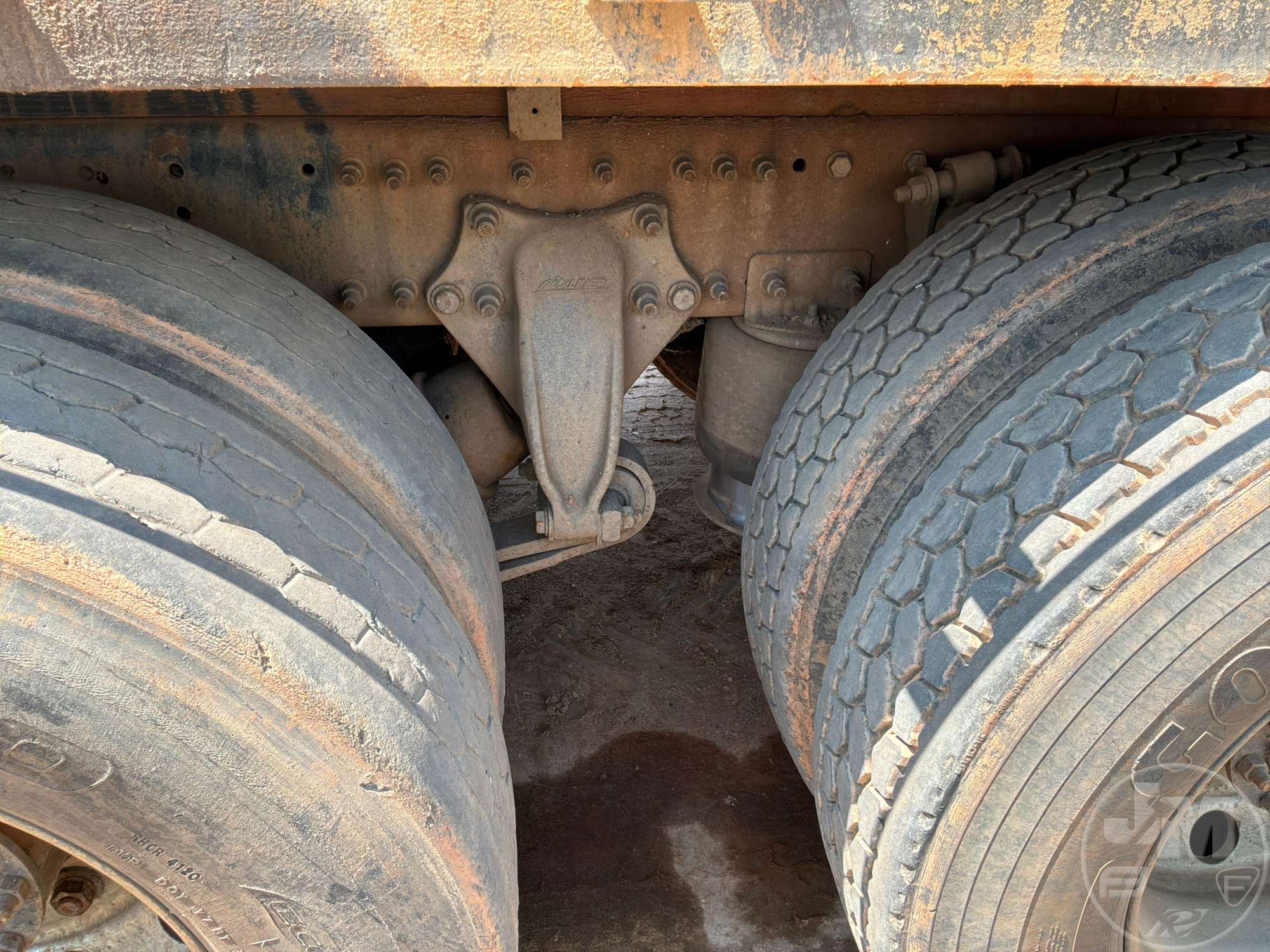 2005 Freightliner COLUMBIA