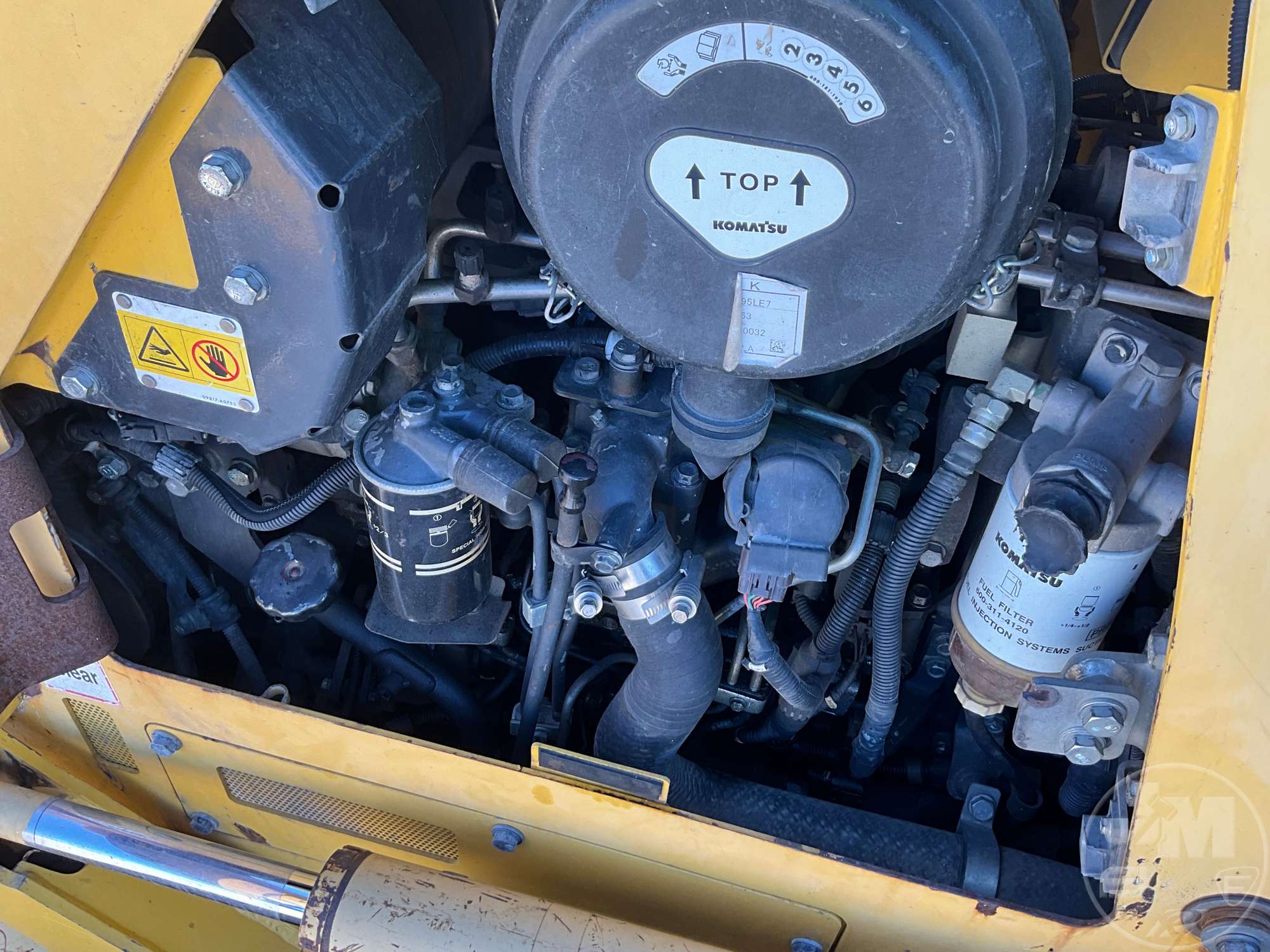2020 Komatsu D39PX-24