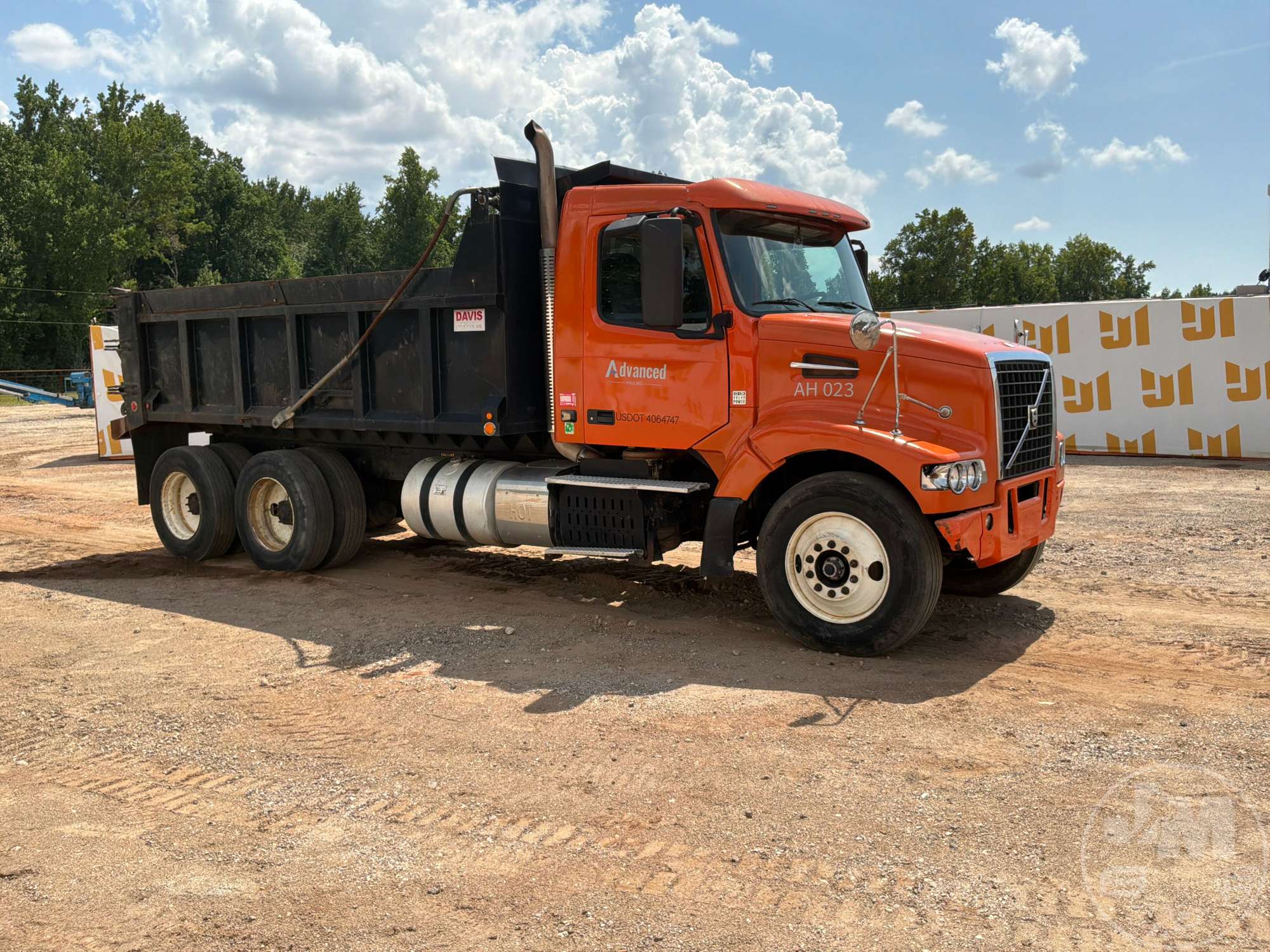 2014 Volvo VHD