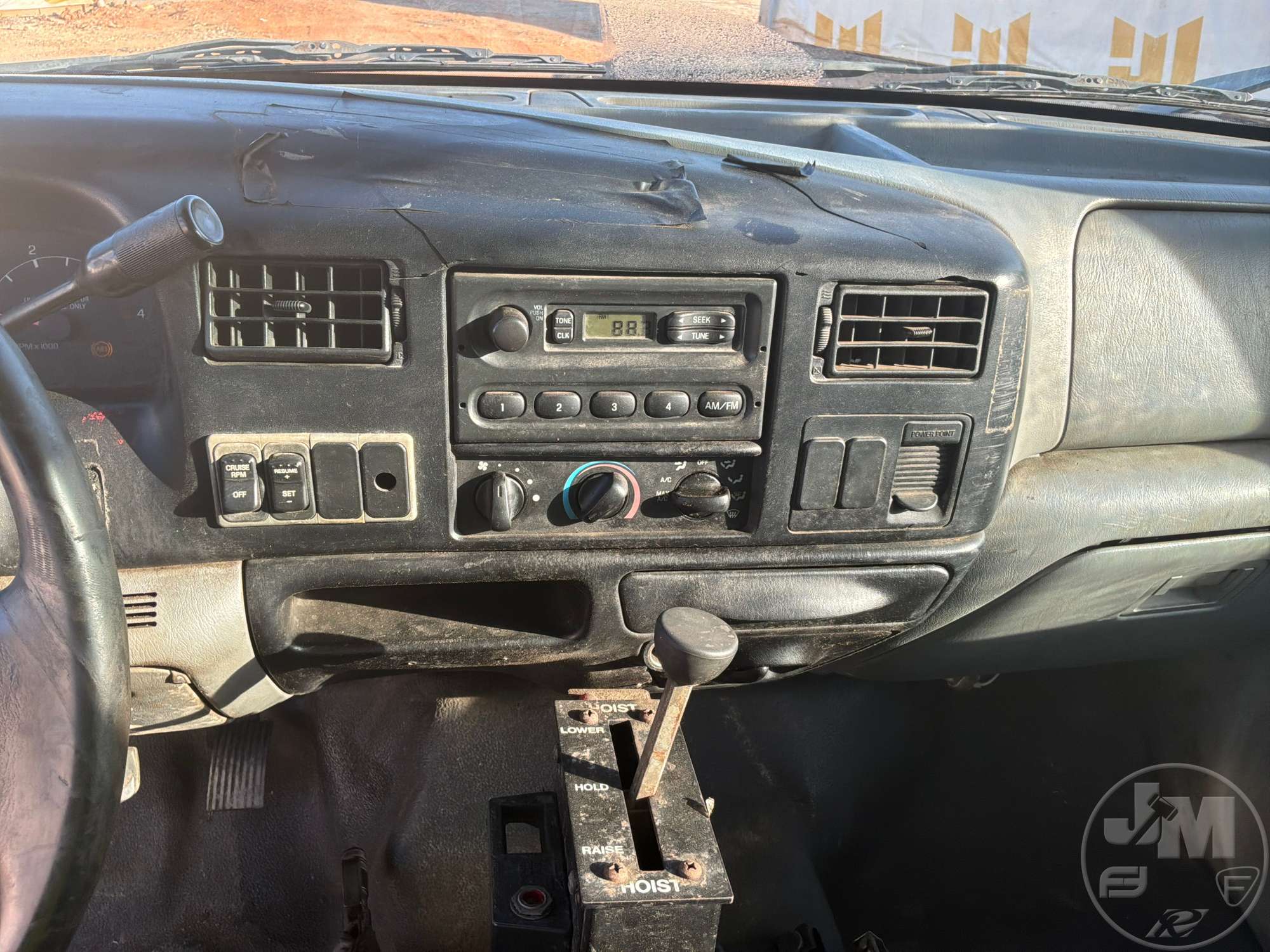 2009 Ford F-750 CREW CAB