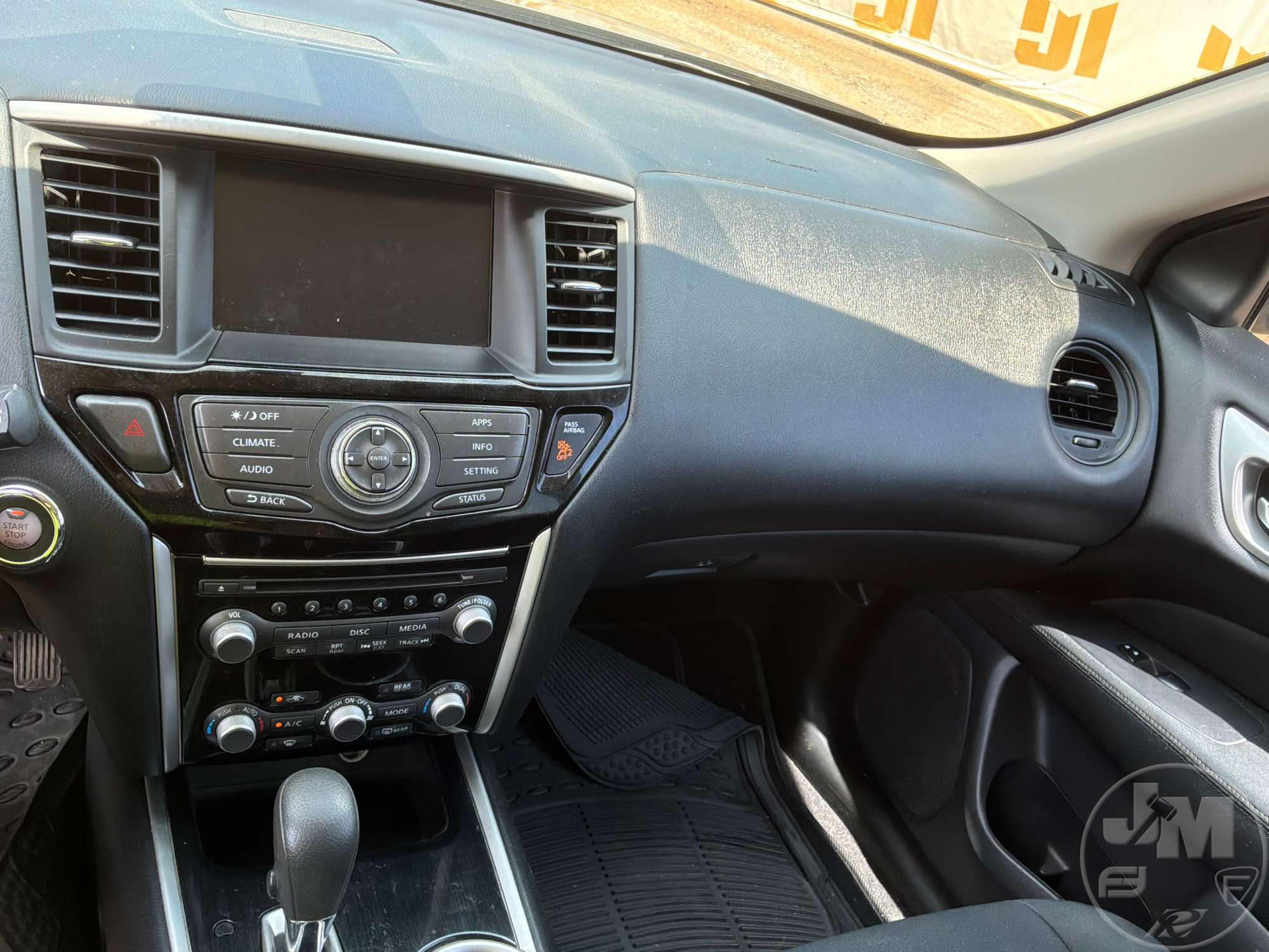 2017 Nissan PATHFINDER