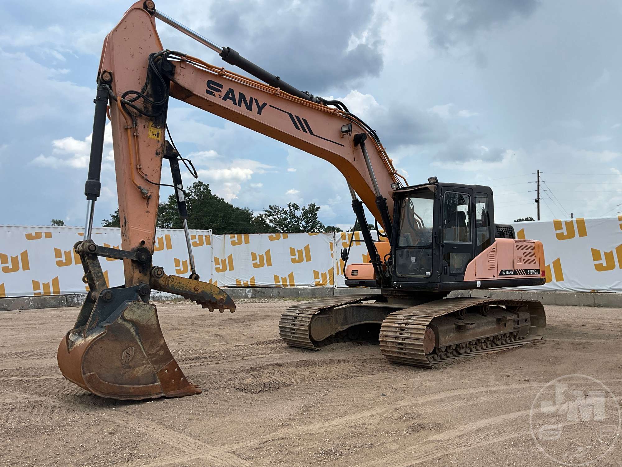 Photo of 2015 Sany SY215LC