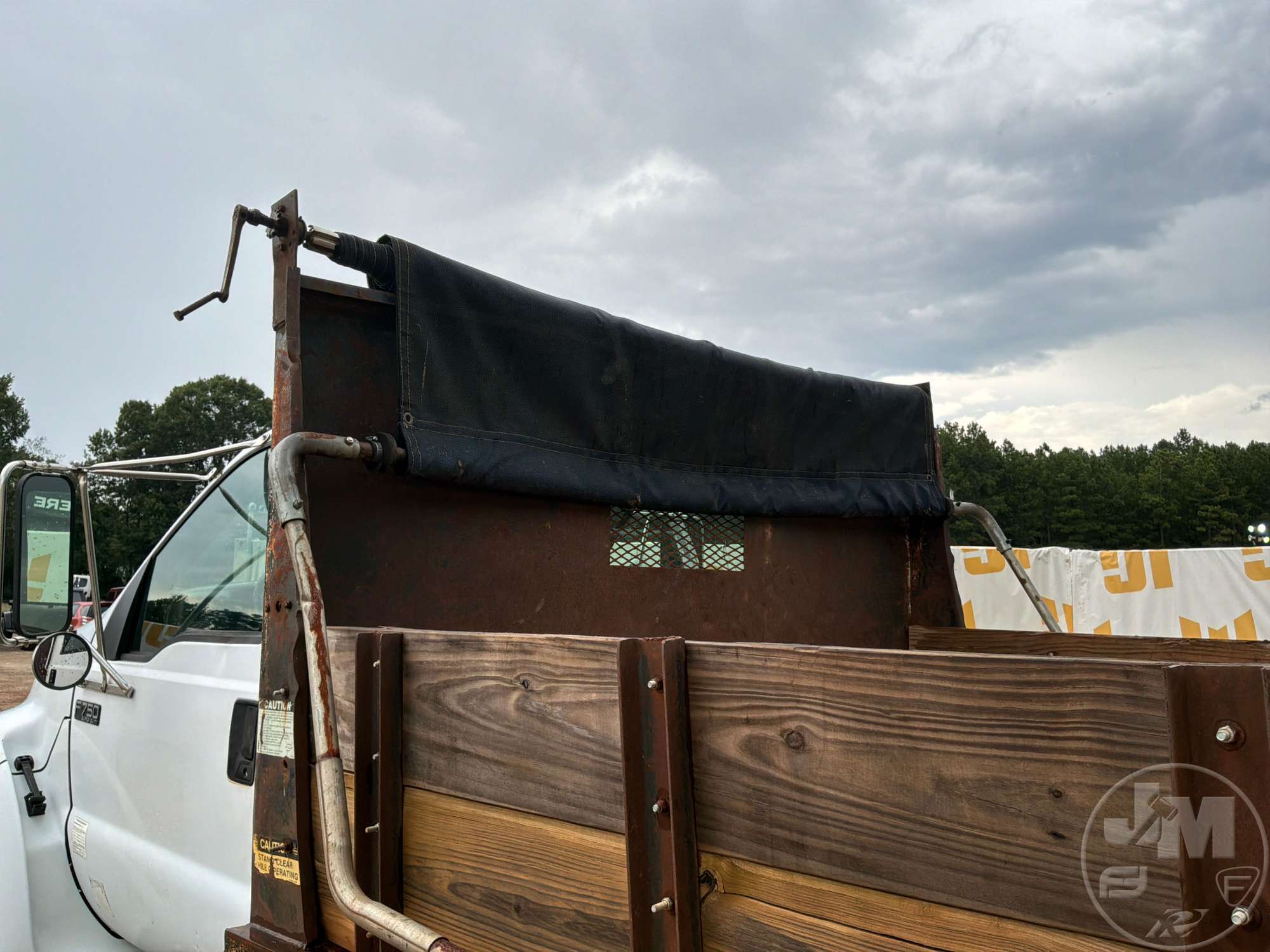 2000 Ford F-750