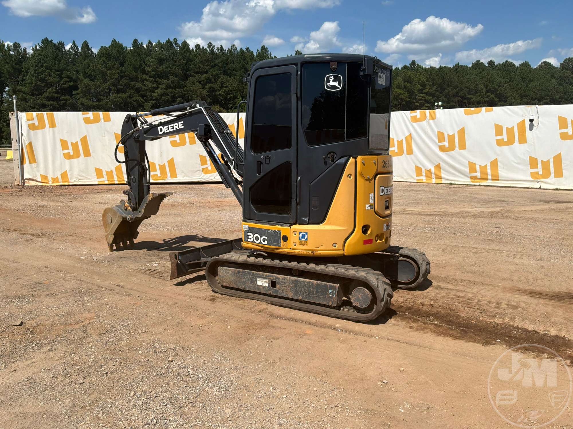 2017 John Deere 30G
