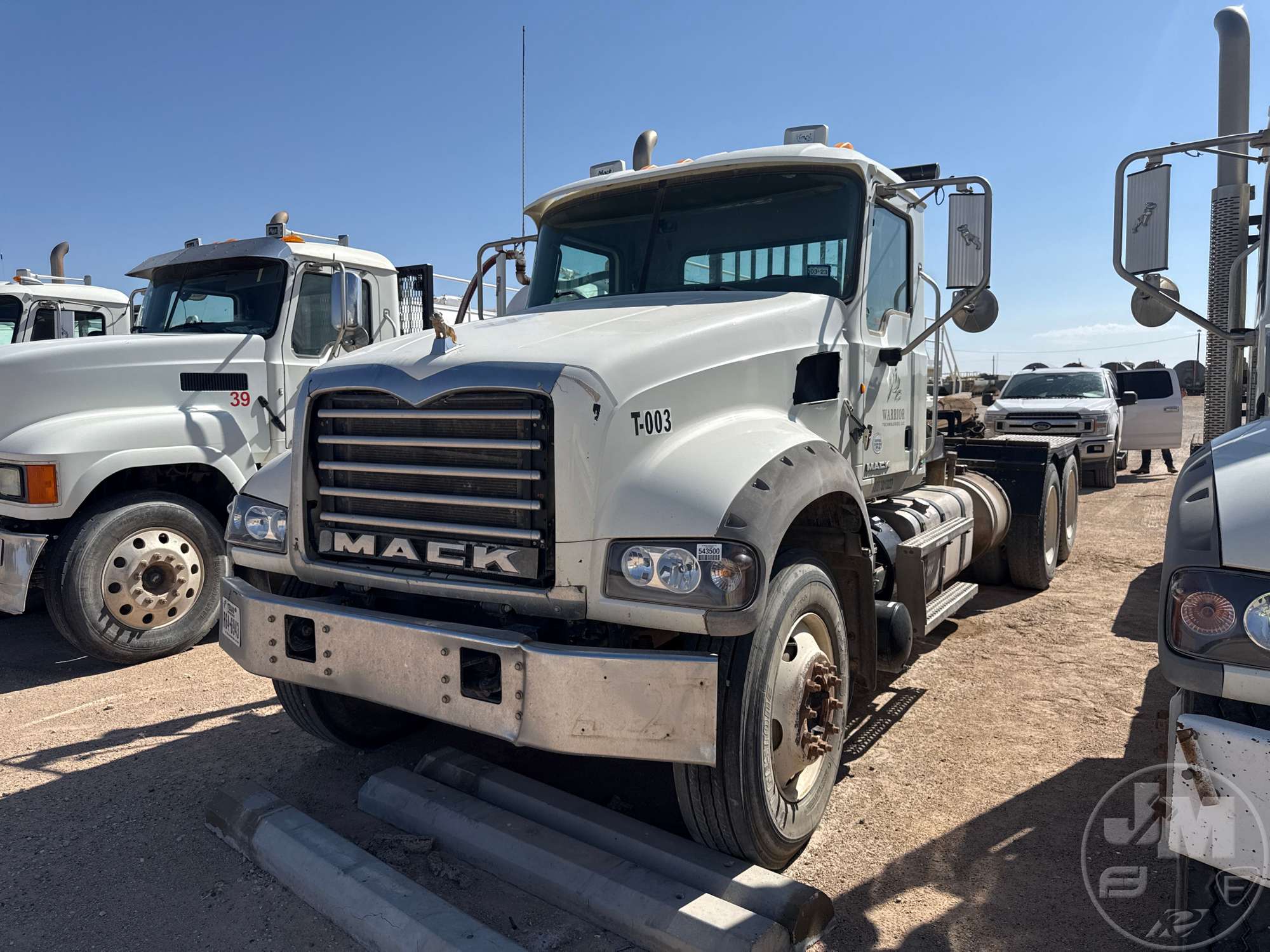 2015 Mack GU713