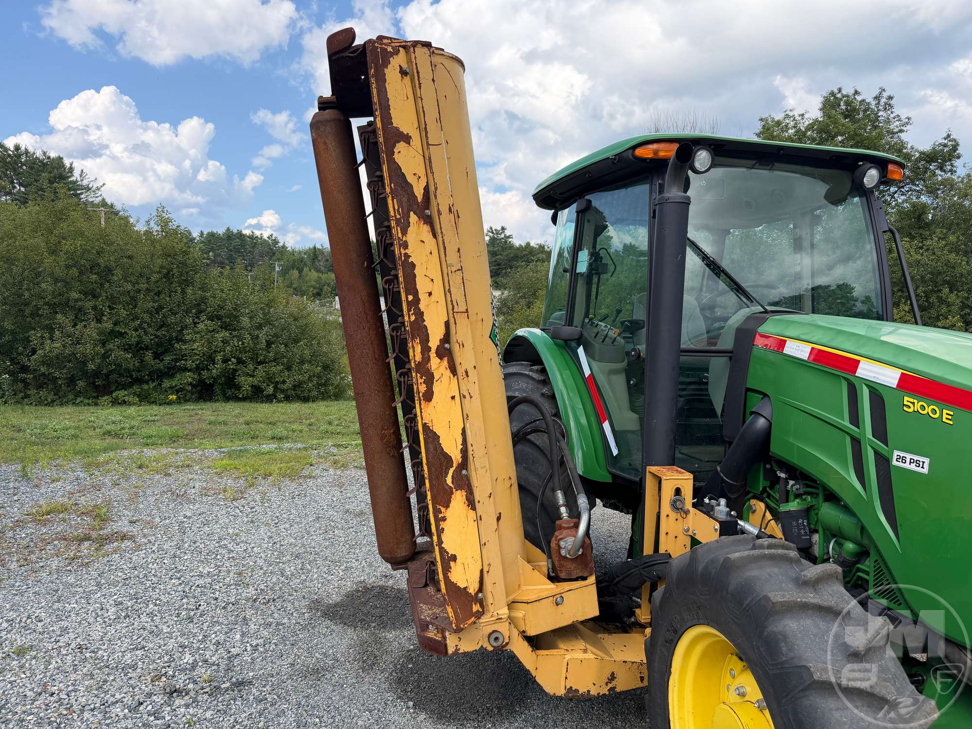 0 John Deere 5100E