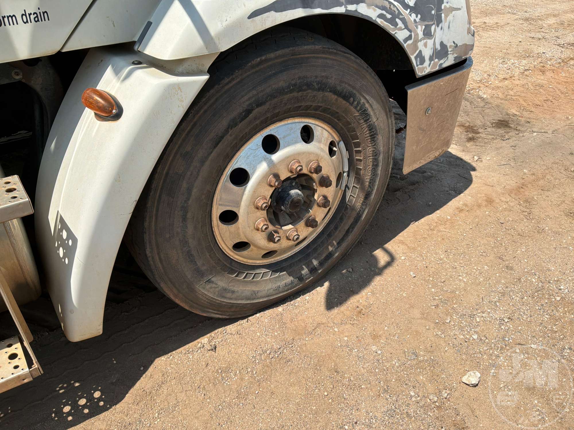2005 Freightliner COLUMBIA