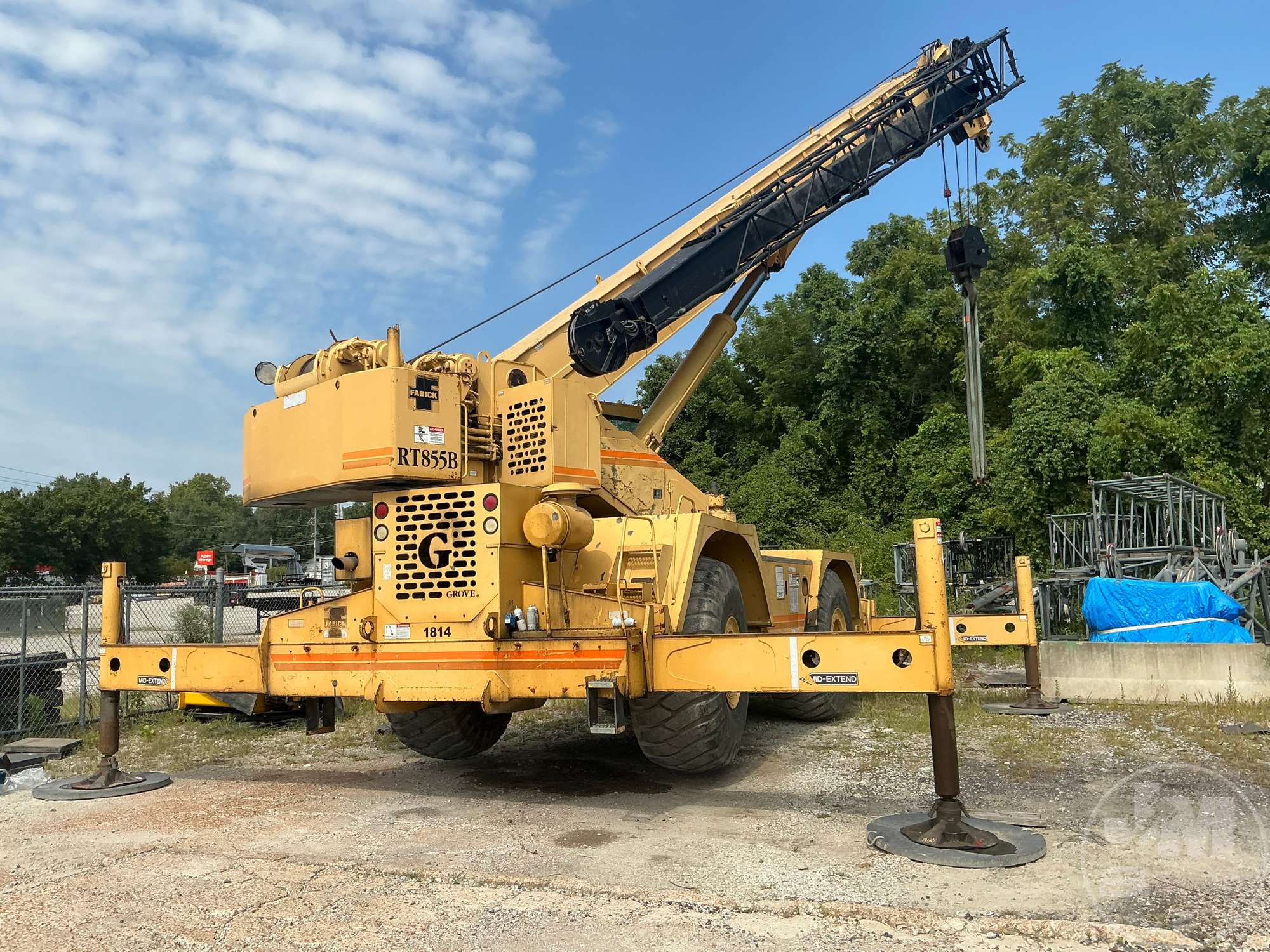 2000 Grove RT855B