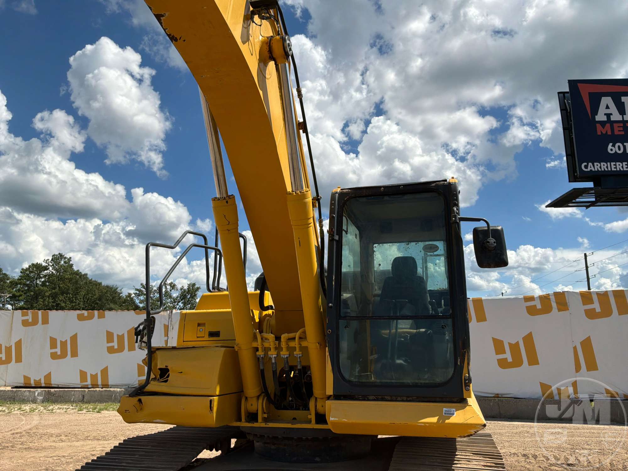 2019 Komatsu PC210LC-11