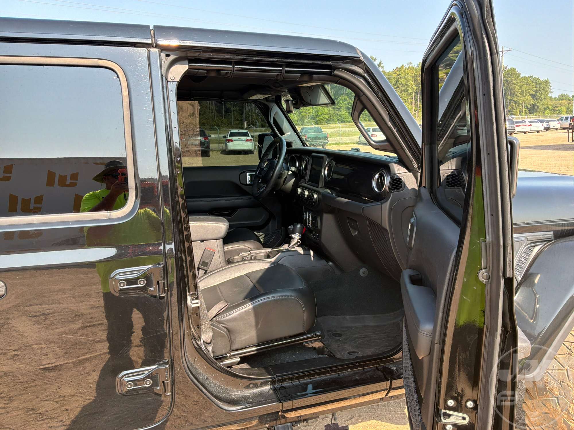 2023 Jeep WRANGLER