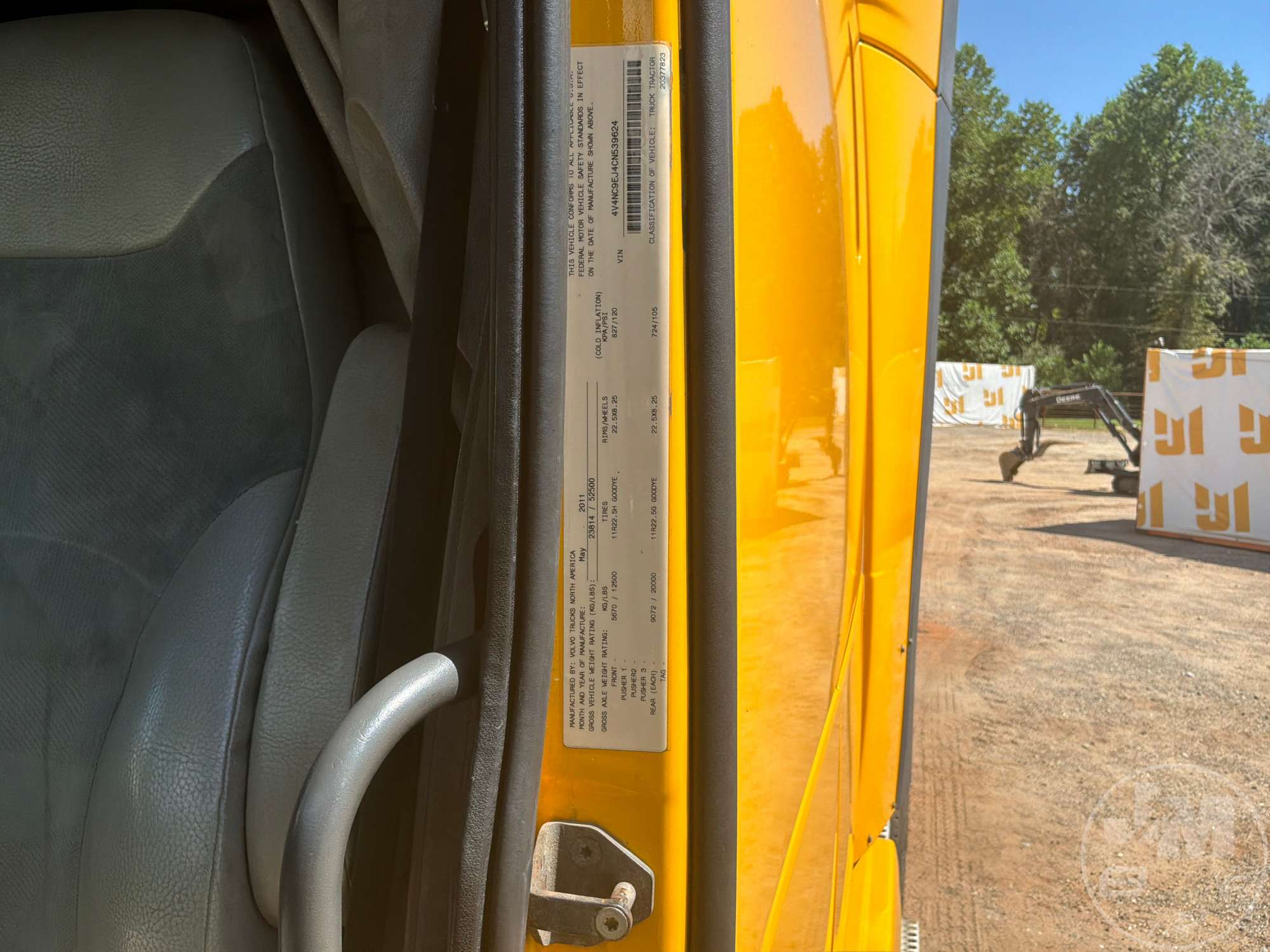2012 Volvo VNL