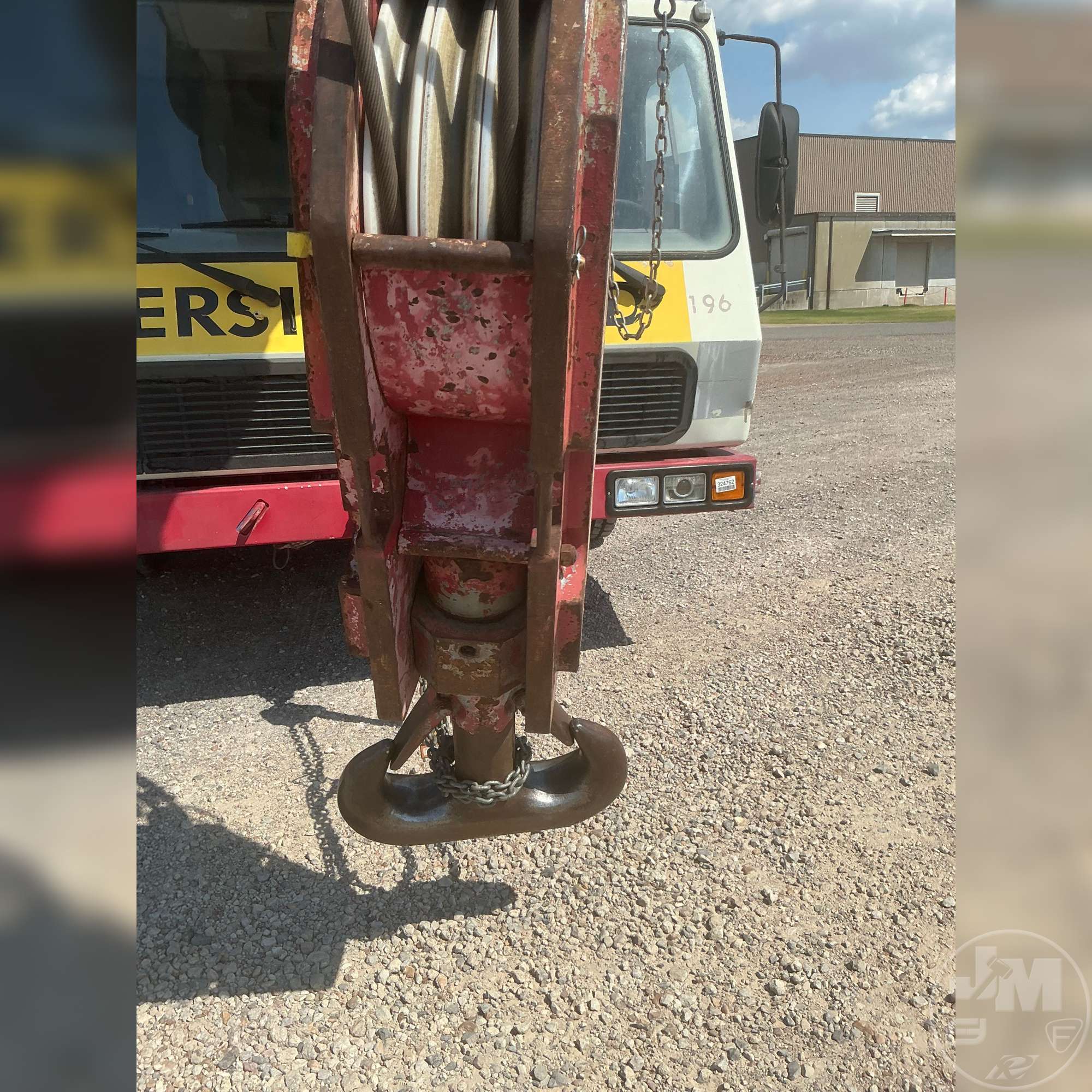 2000 Grove GMK5210