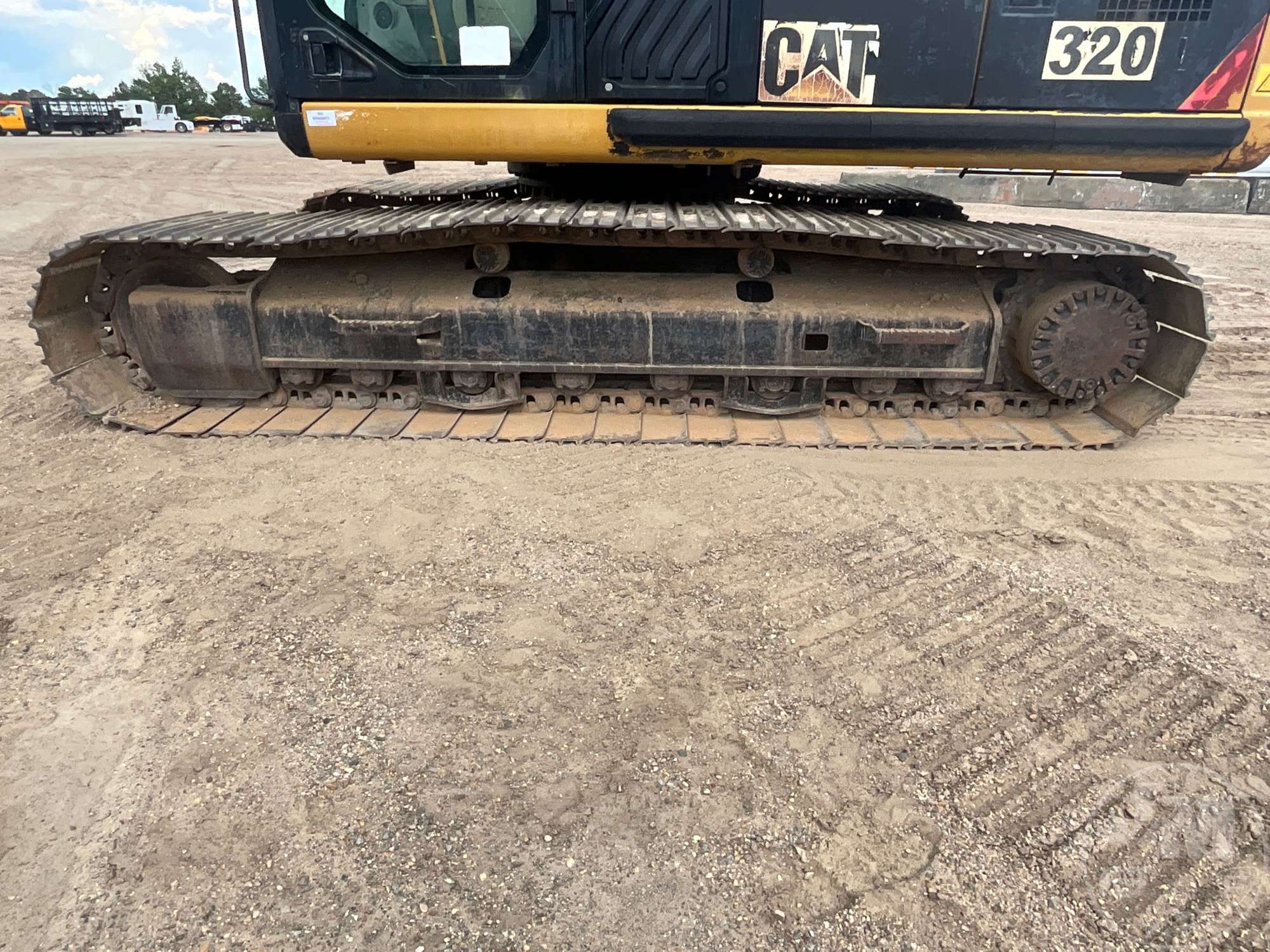 2011 Caterpillar 320DL