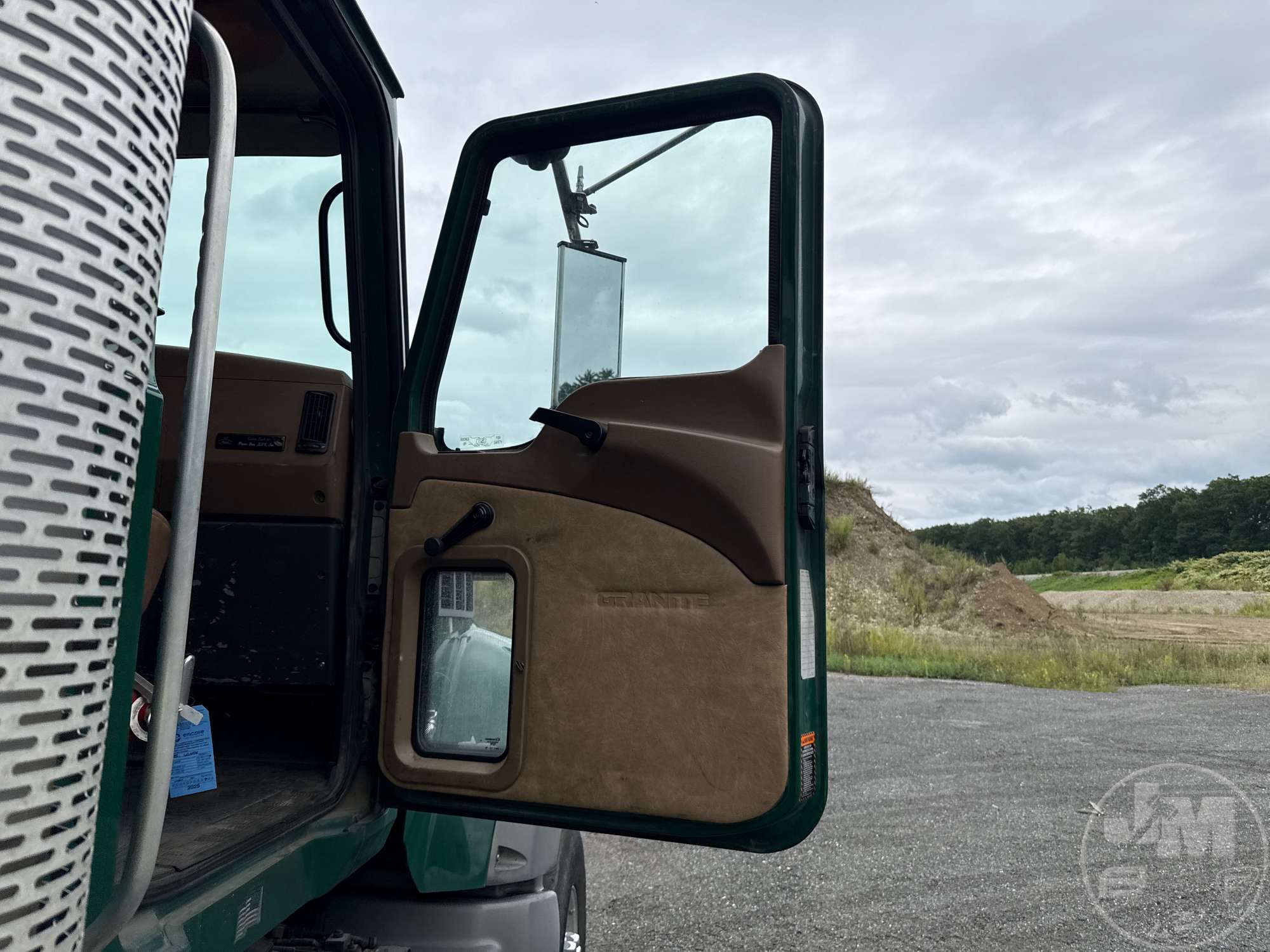 2007 Mack CTP GRANITE