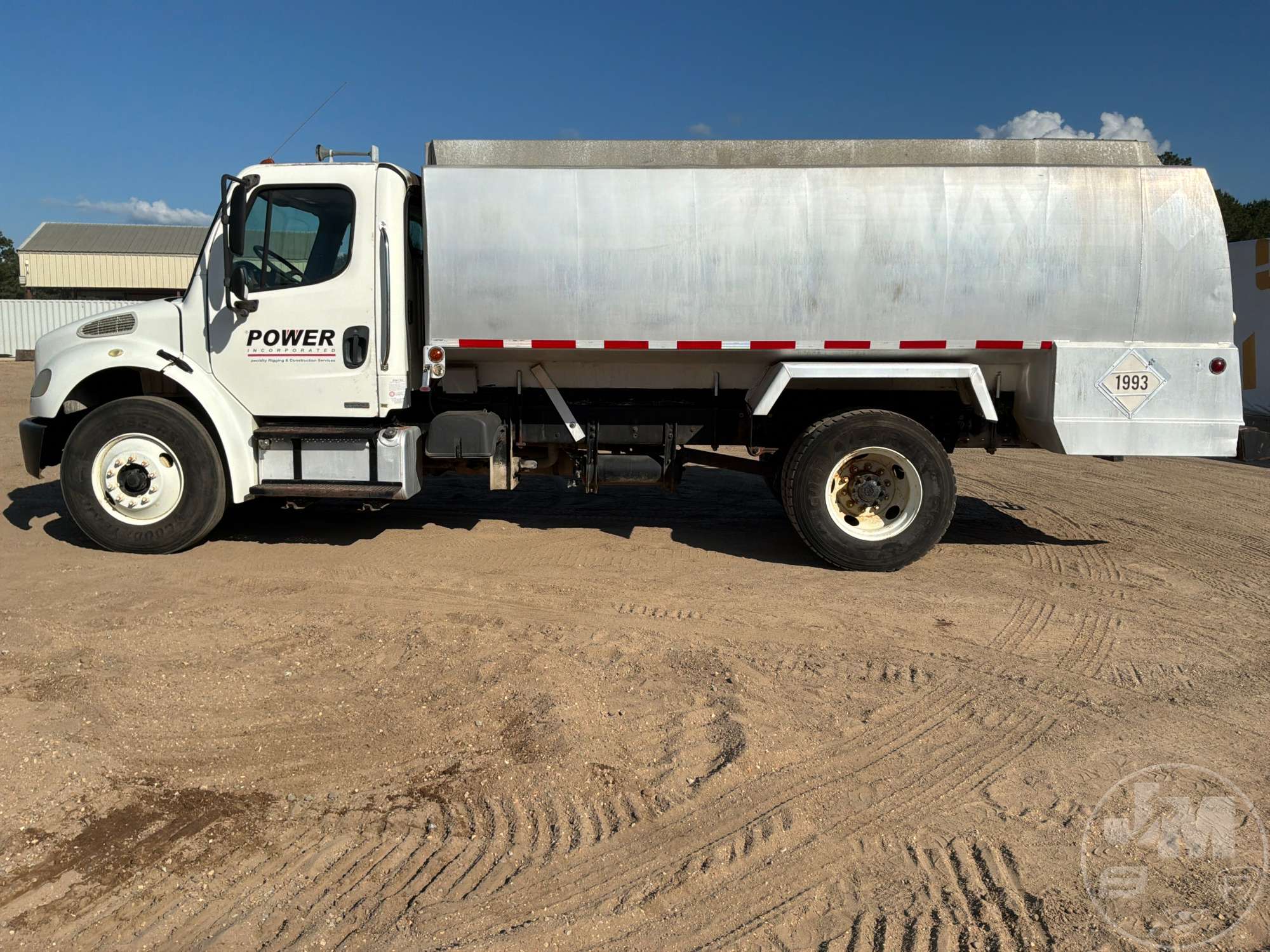 2006 Freightliner M2
