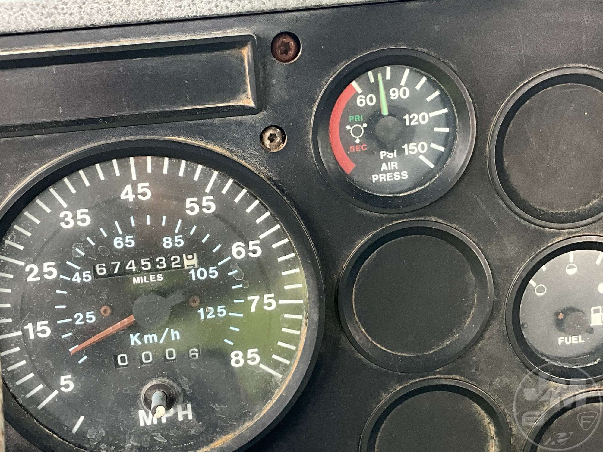 1997 Mack CH 613