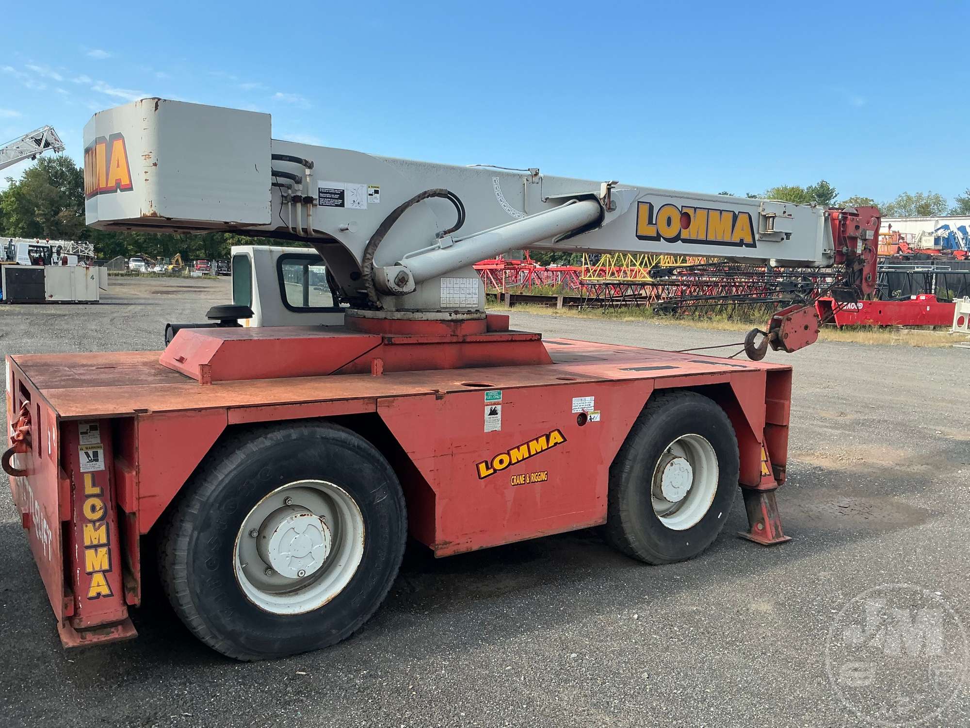 2004 Shuttlelift 5560B