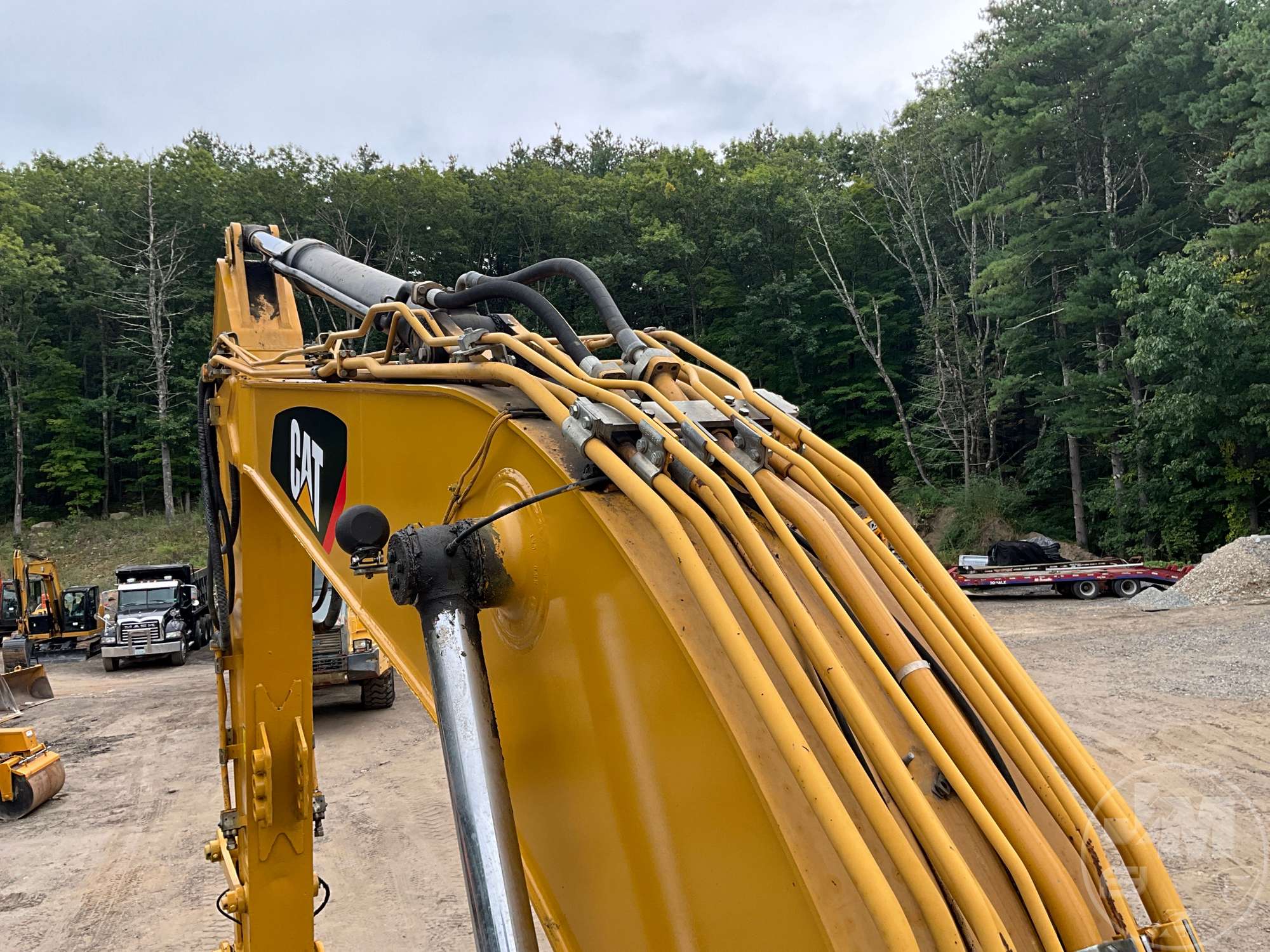 2012 Caterpillar 329E L
