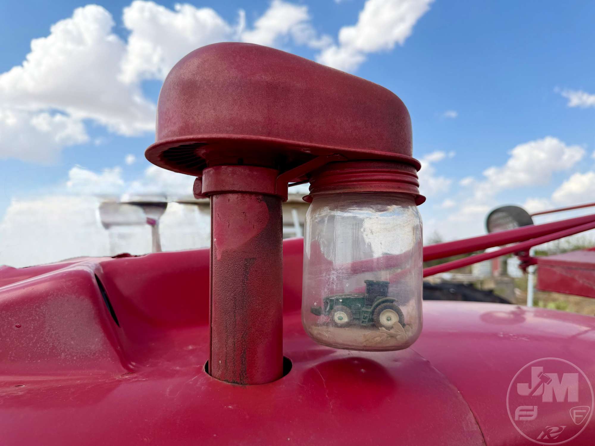 0 International MCCORMICK FARMALL