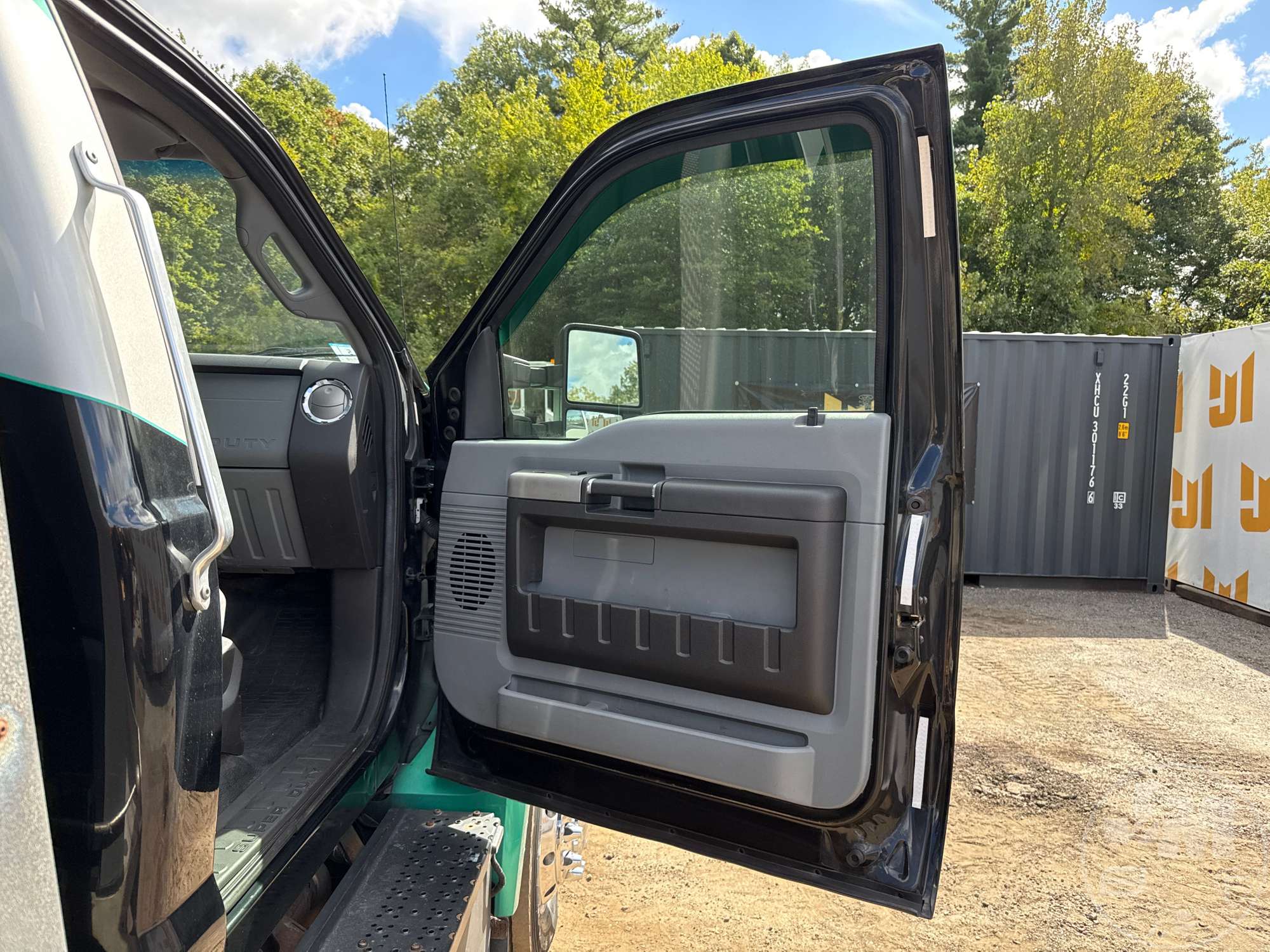 2017 Ford F650