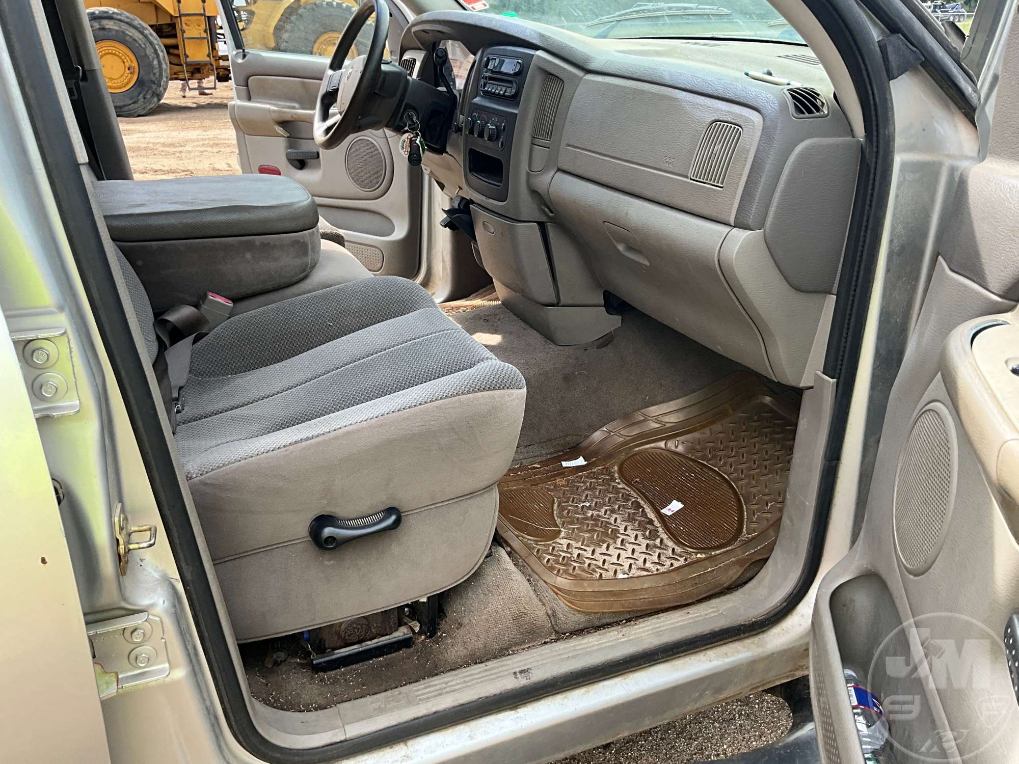 2004 Dodge RAM SLT