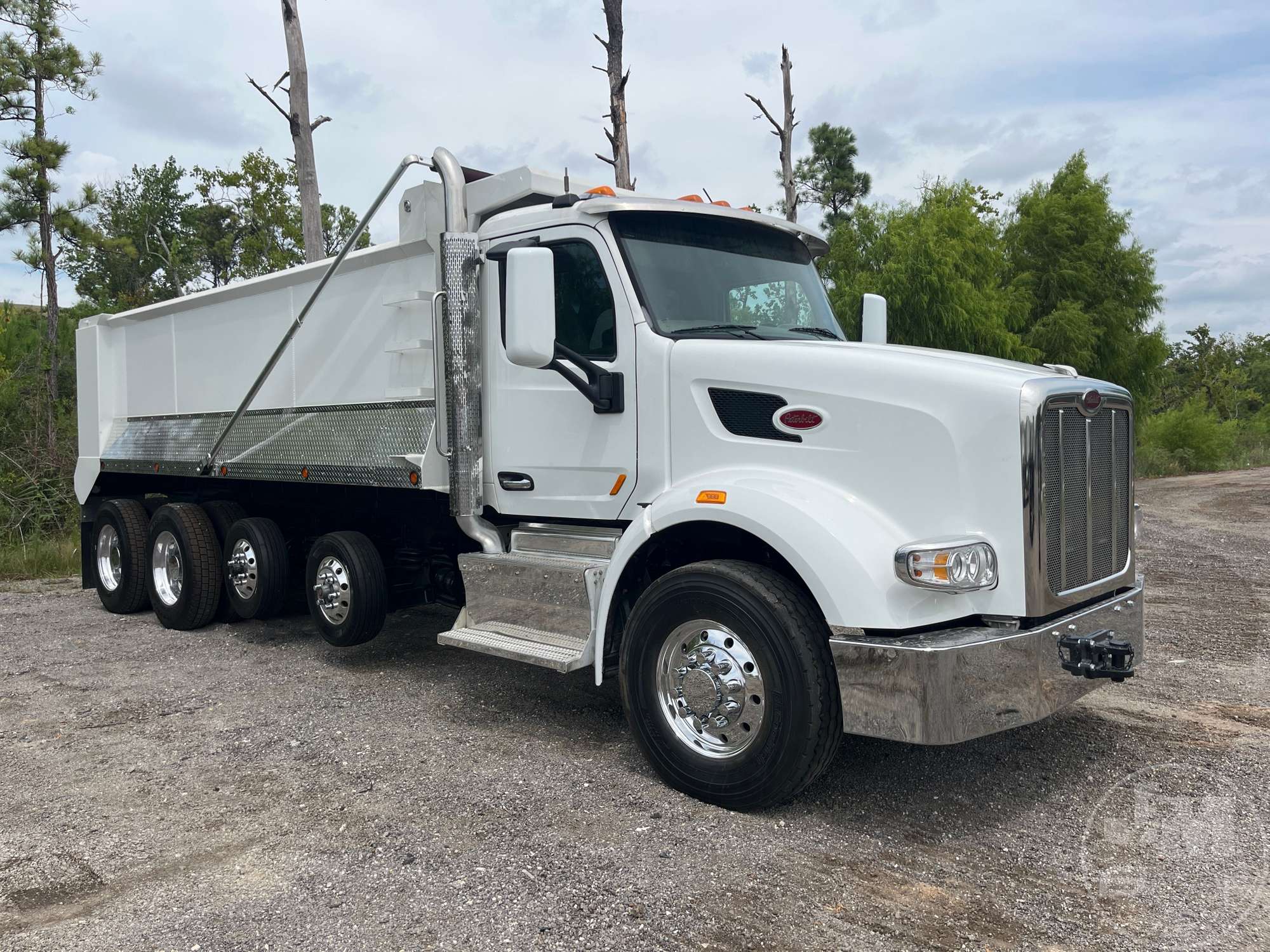 2015 Peterbilt 567
