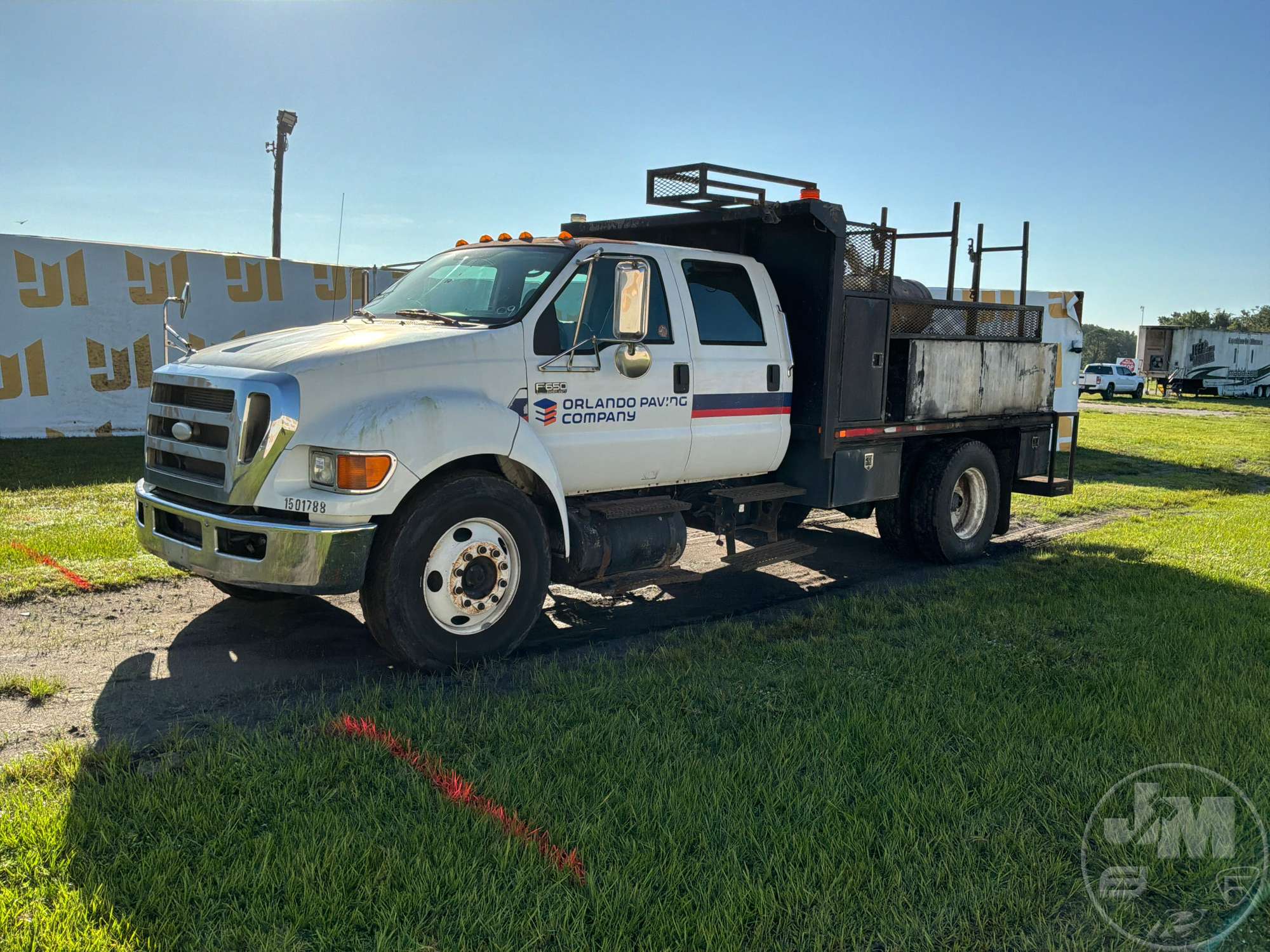 2009 Ford F-650XL SD CREW CAB