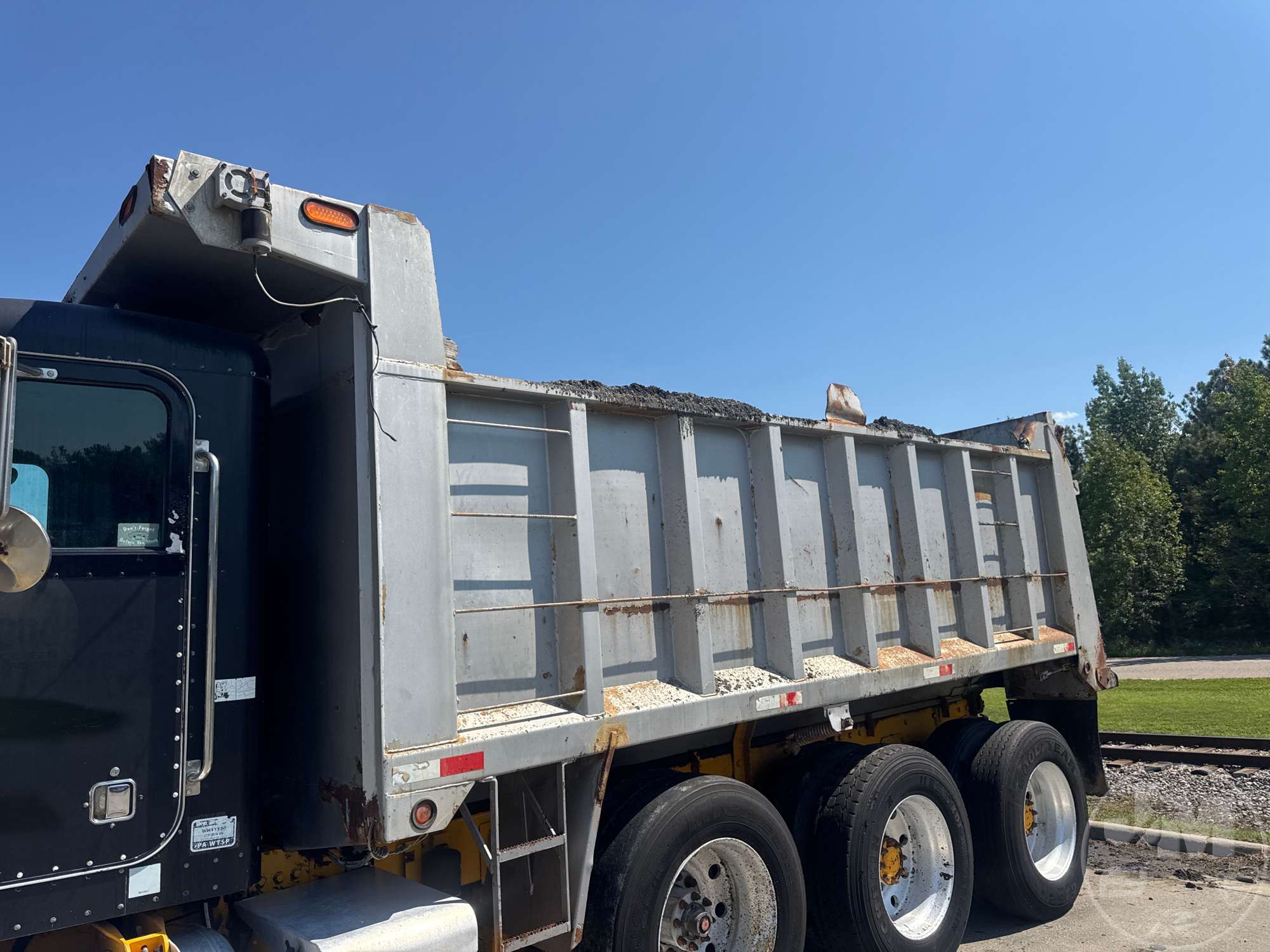 1996 Peterbilt 357