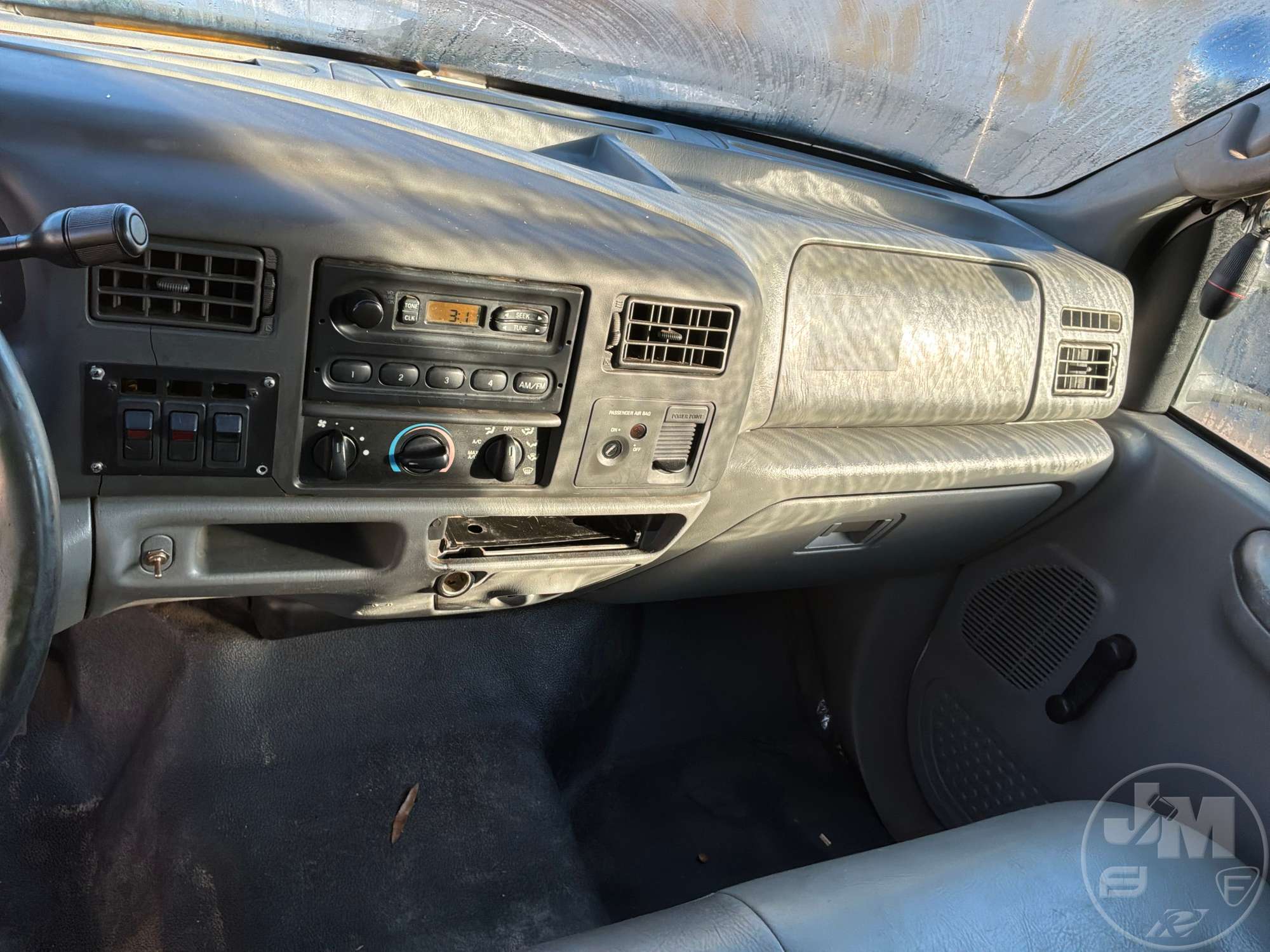 2004 Ford F-550