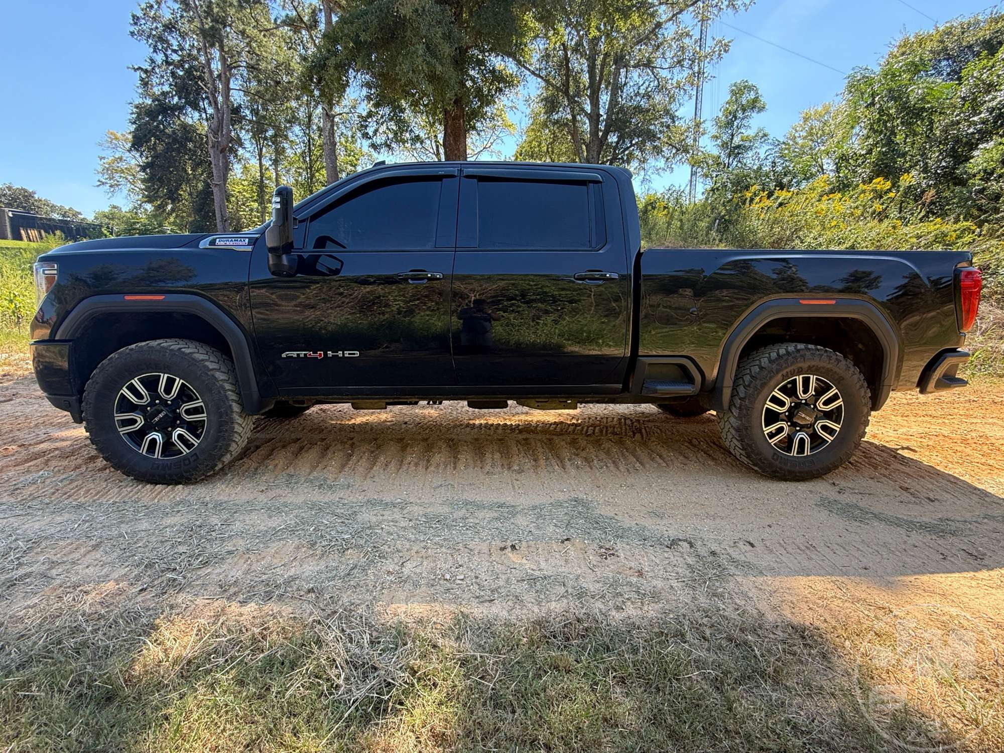 2022 GMC AT4 HD