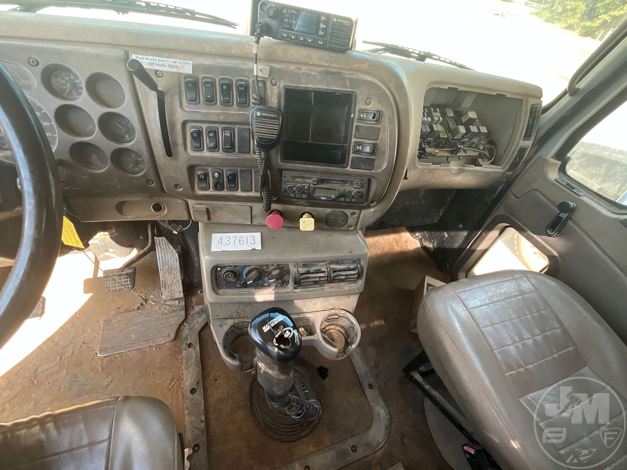 2004 Mack CH613