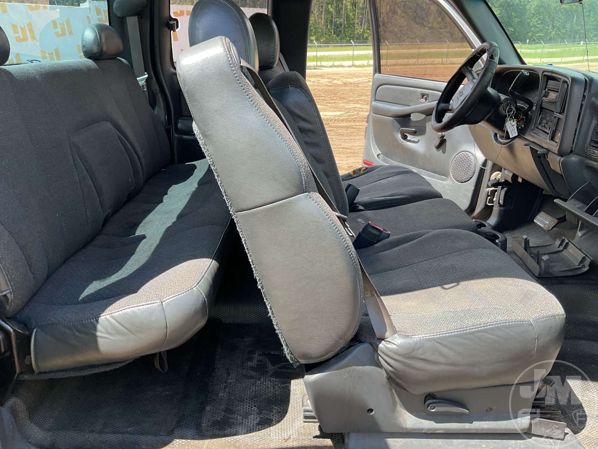 2002 Chevrolet SILVERADO