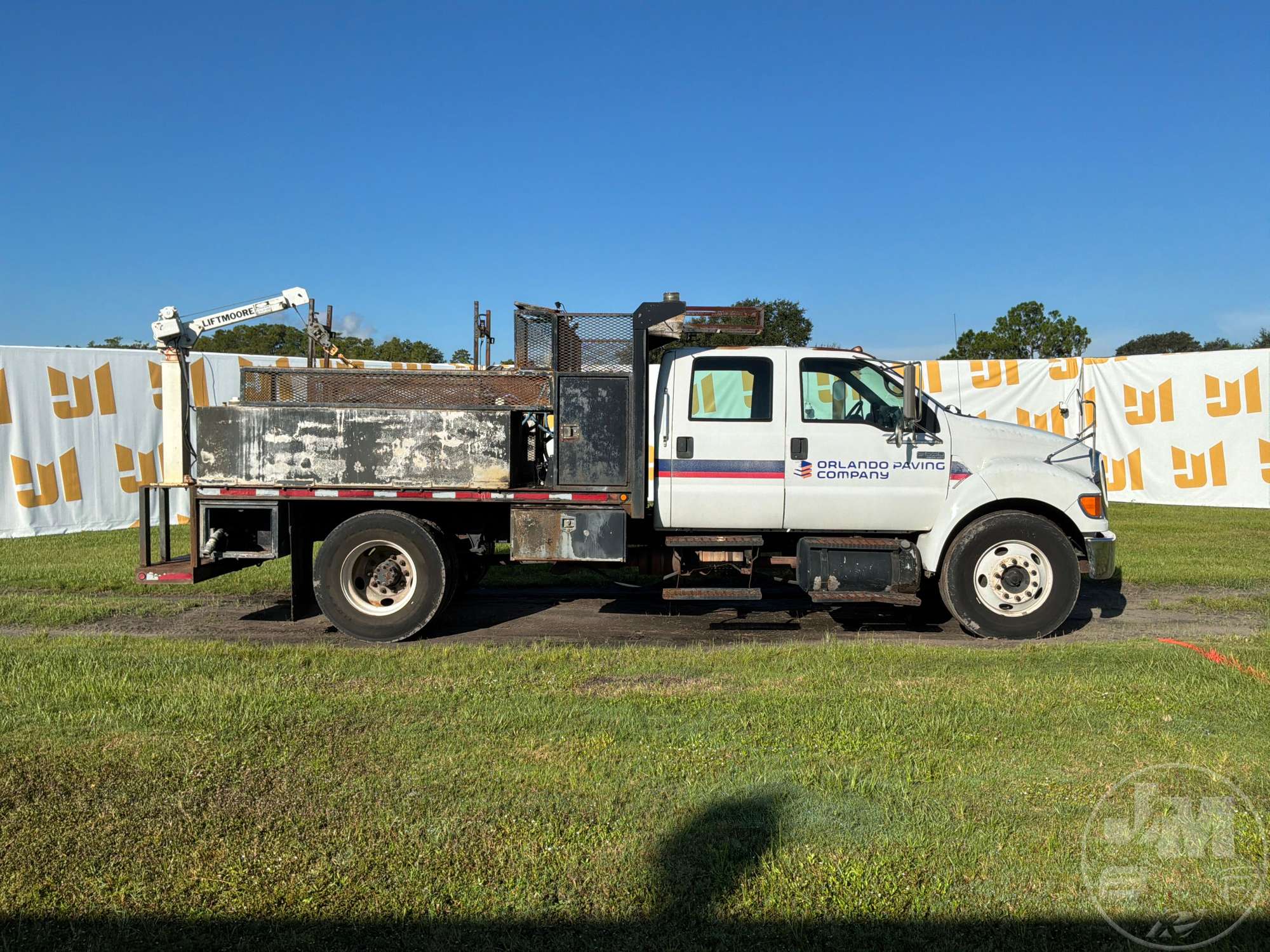 2009 Ford F-650XL SD CREW CAB